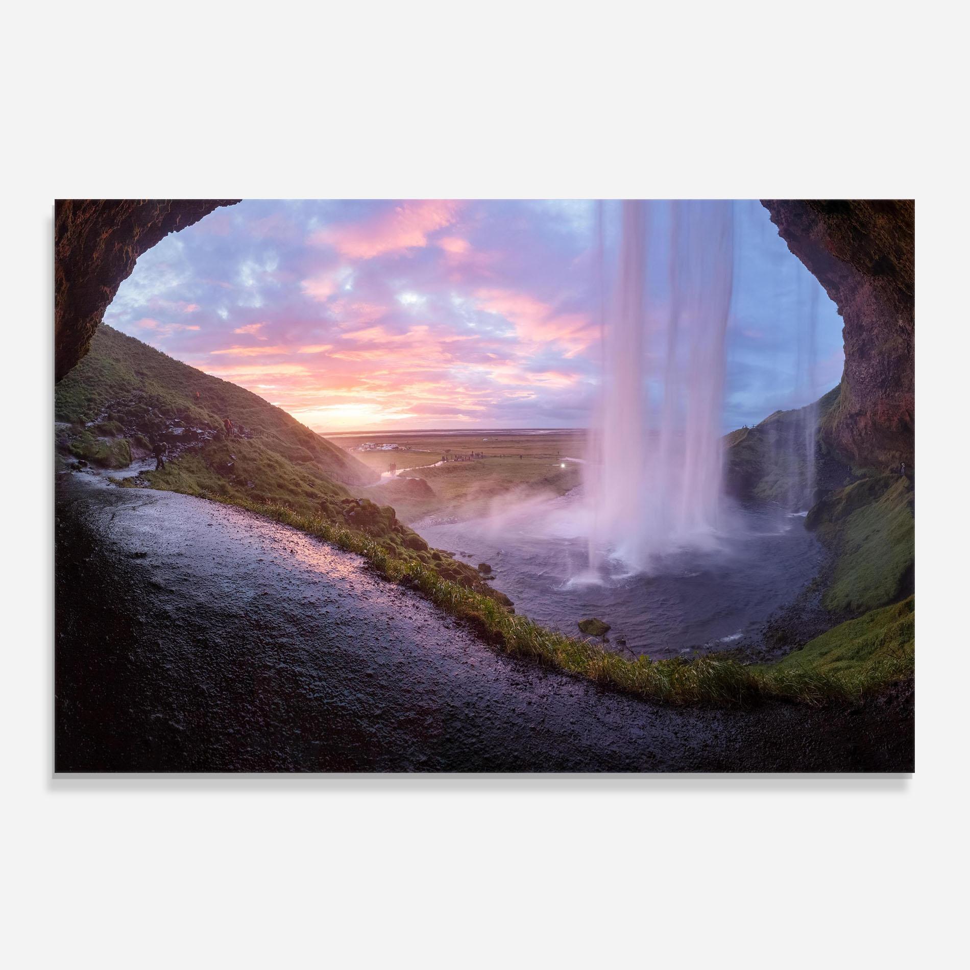 Konyhai üveg hátfal Waterfall From Cave View mockup 0