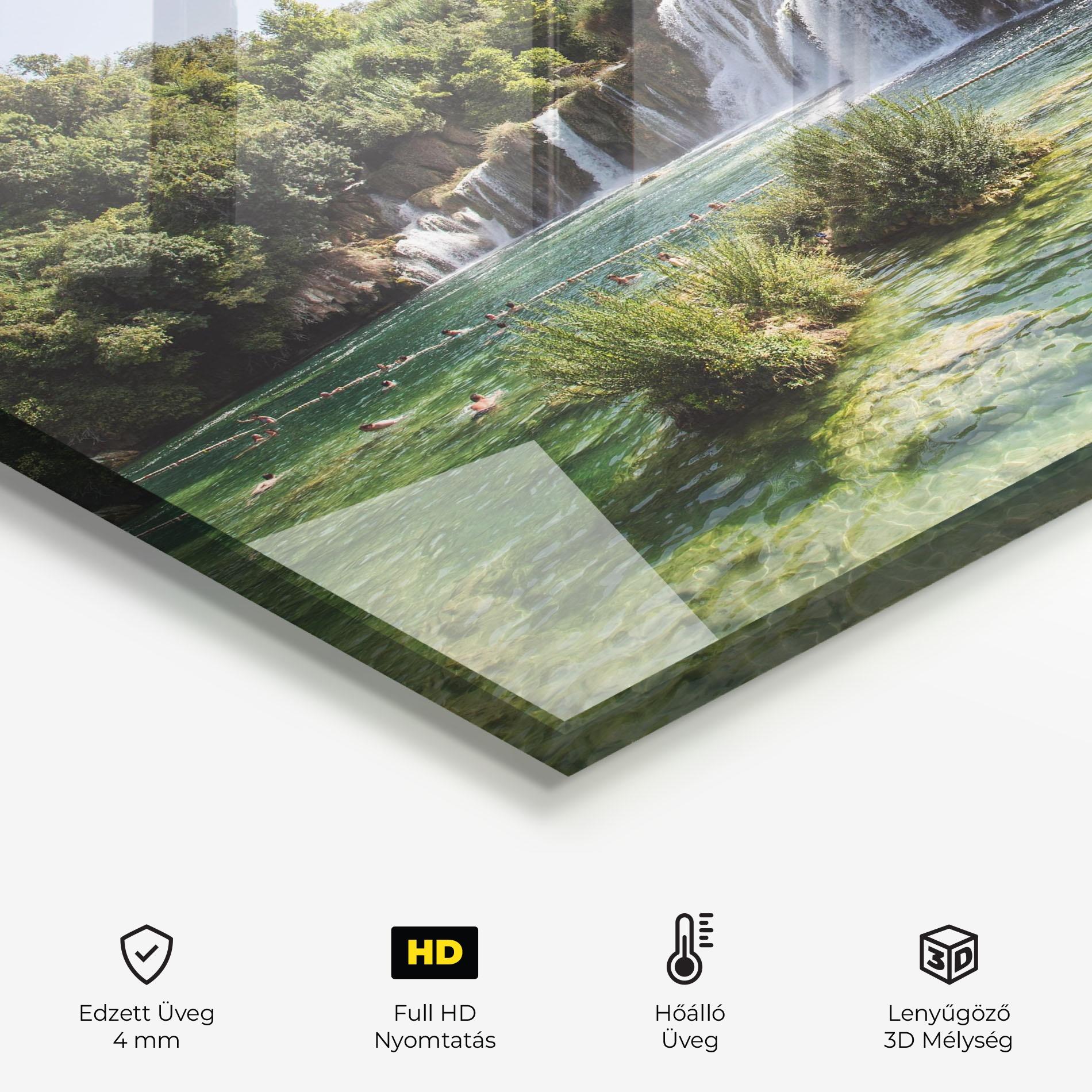 Konyhai üveg hátfal Green Waterfall mockup 2