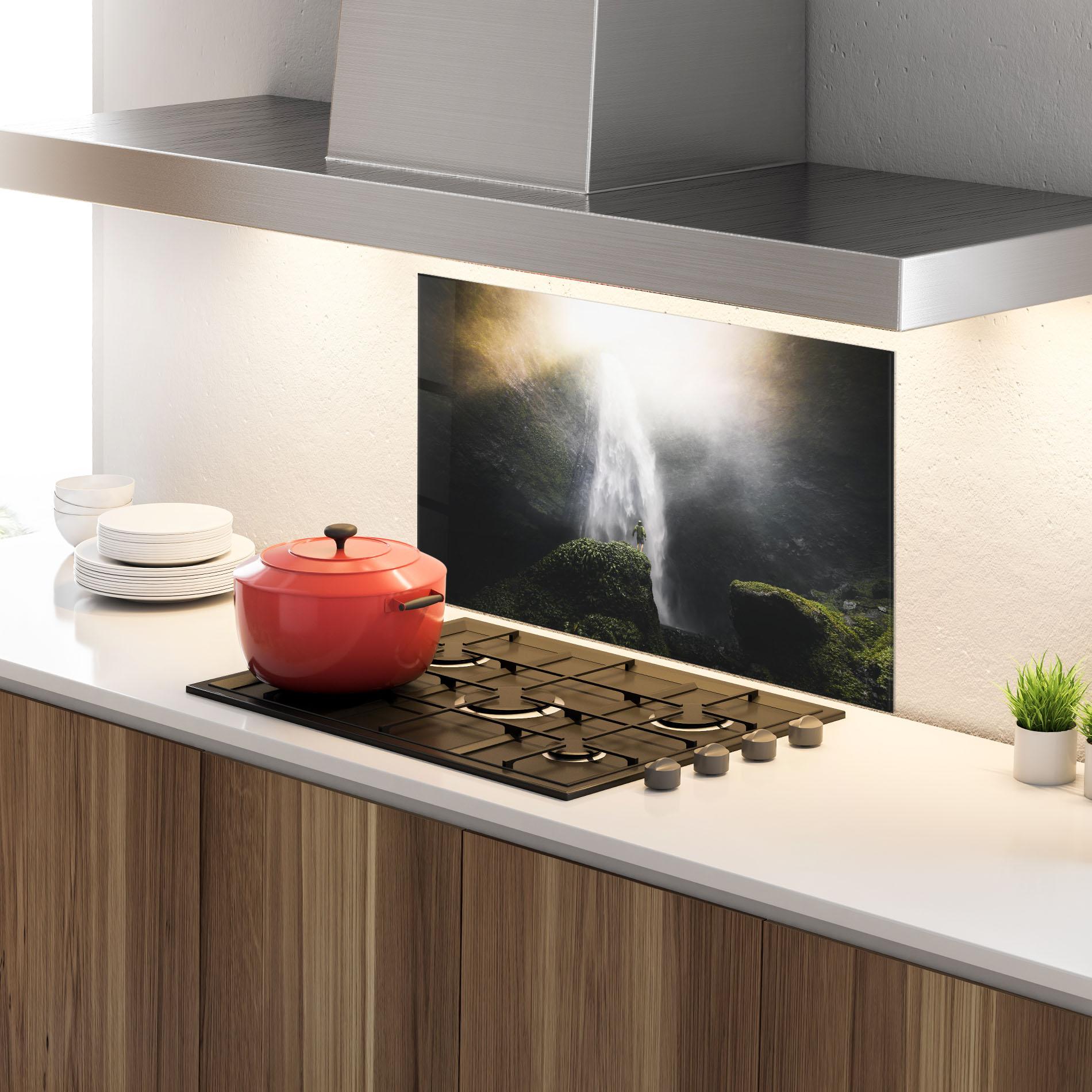 Konyhai üveg hátfal Green Man Waterfall mockup 4