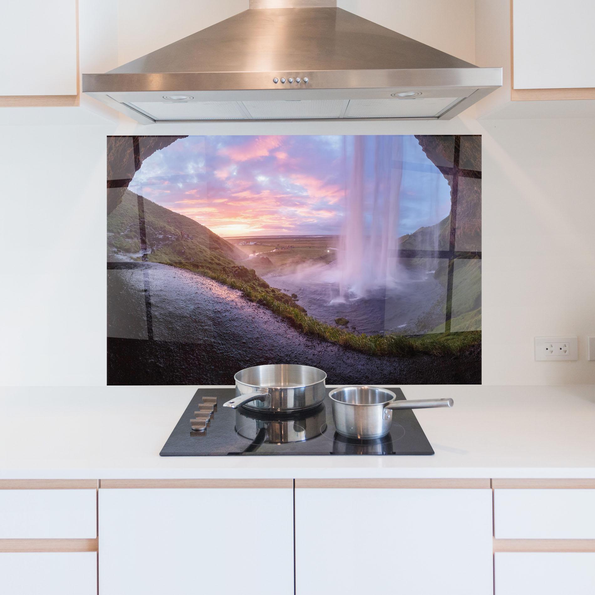 Konyhai üveg hátfal Waterfall From Cave View mockup 5