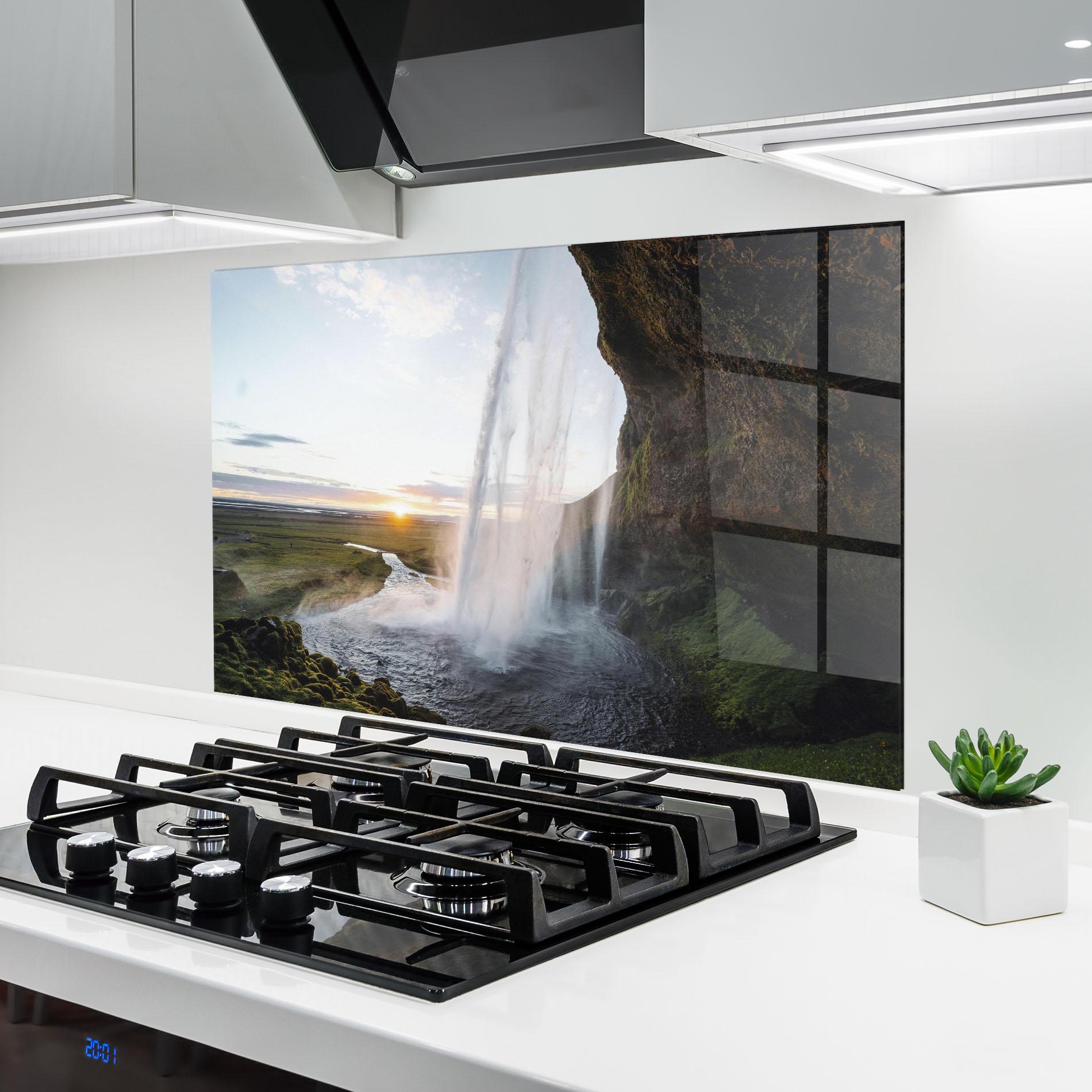 Konyhai üveg hátfal Sunrise Waterfall mockup 6