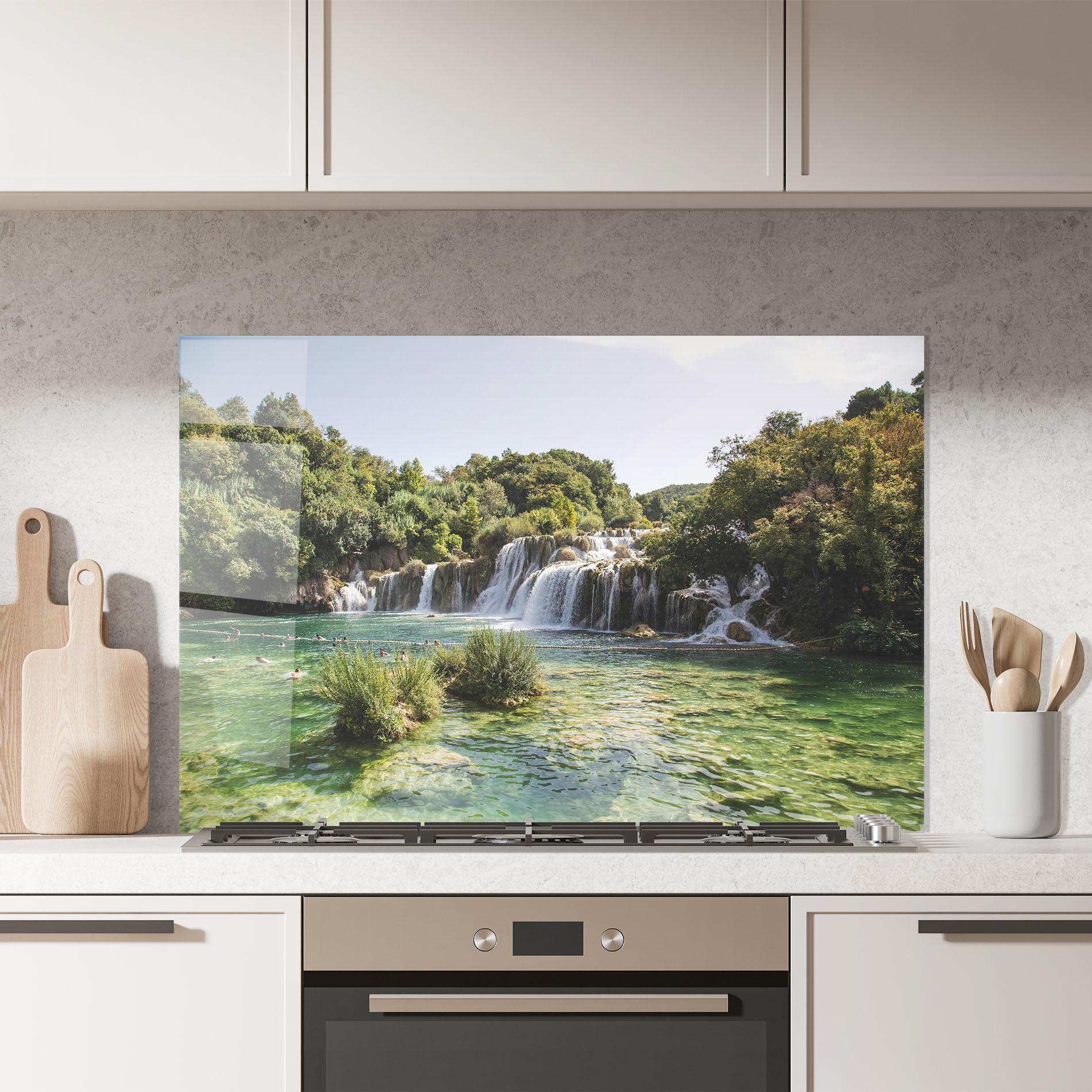 Konyhai üveg hátfal Green Waterfall mockup 7
