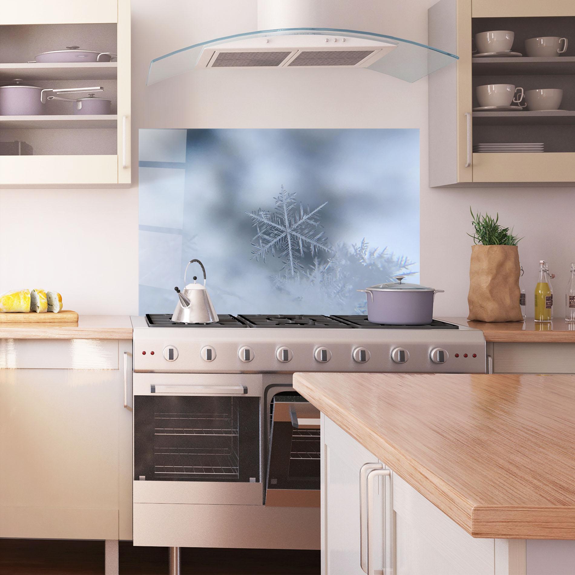 Konyhai üveg hátfal Pretty Snowflake mockup 1