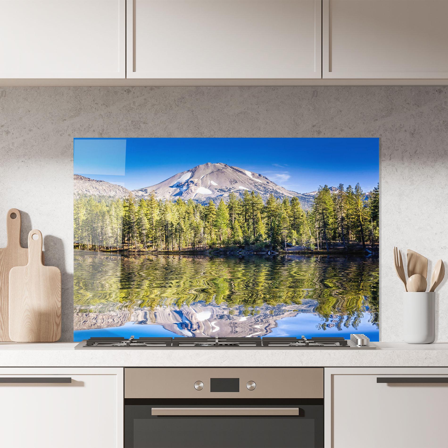 Konyhai üveg hátfal Green Tree Lake mockup 7