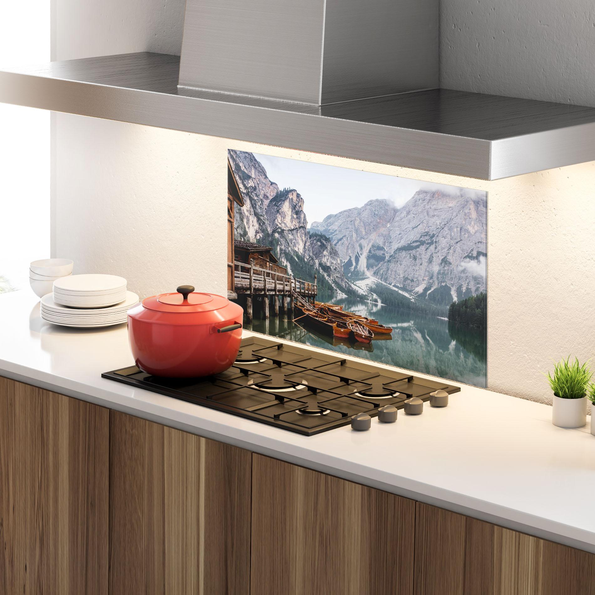 Konyhai üveg hátfal Cabin Lake mockup 4