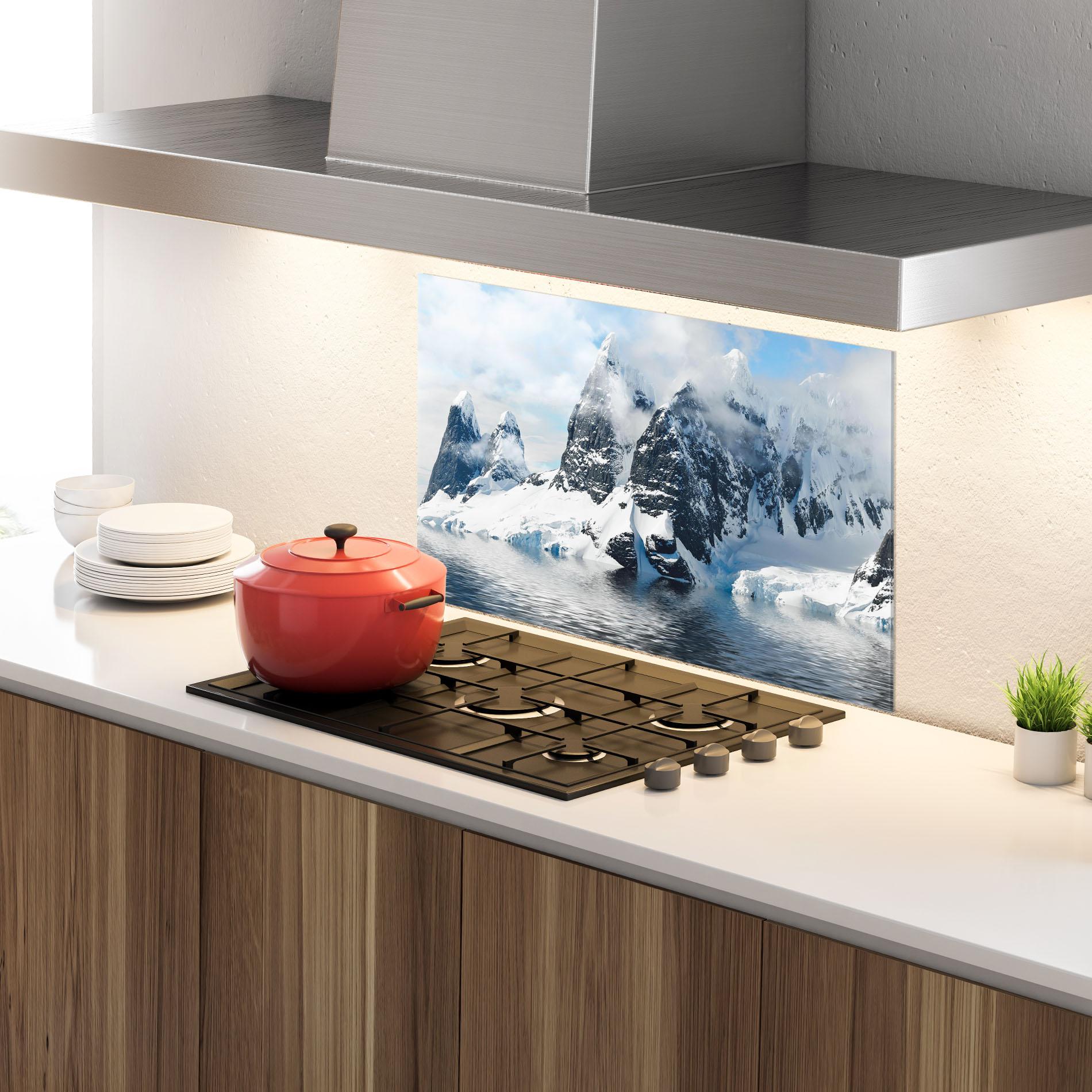 Konyhai üveg hátfal Glacial Mountains mockup 4