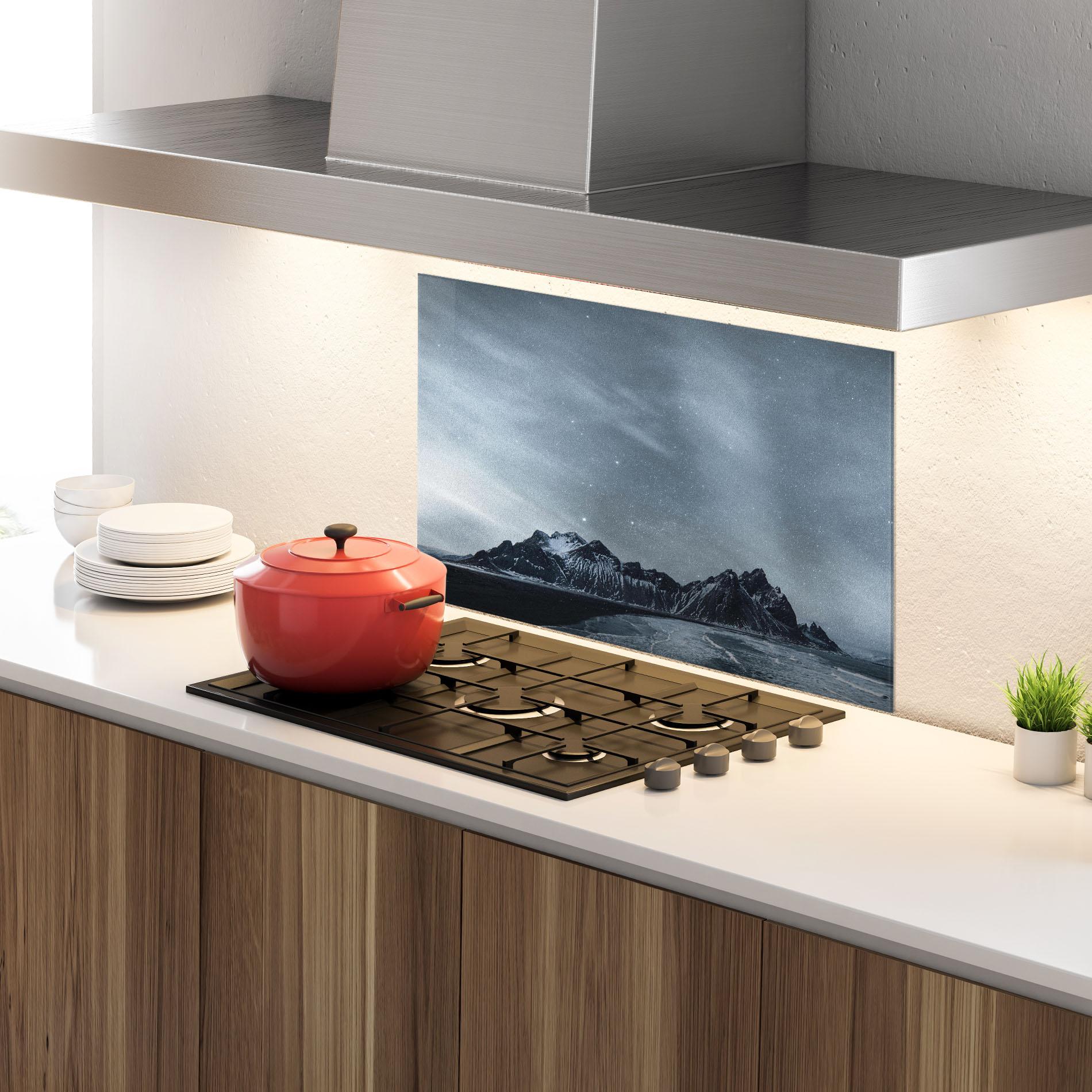 Konyhai üveg hátfal Grey Star Mountain mockup 4