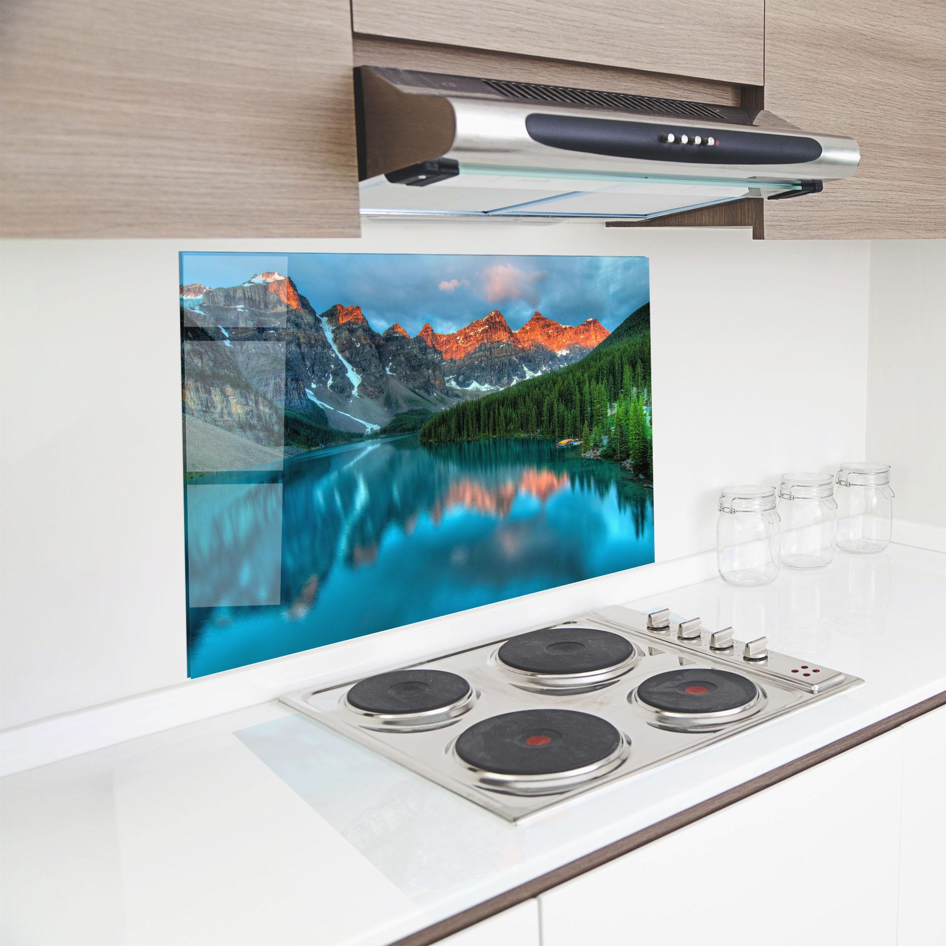Konyhai üveg hátfal Lake Reflection mockup 8