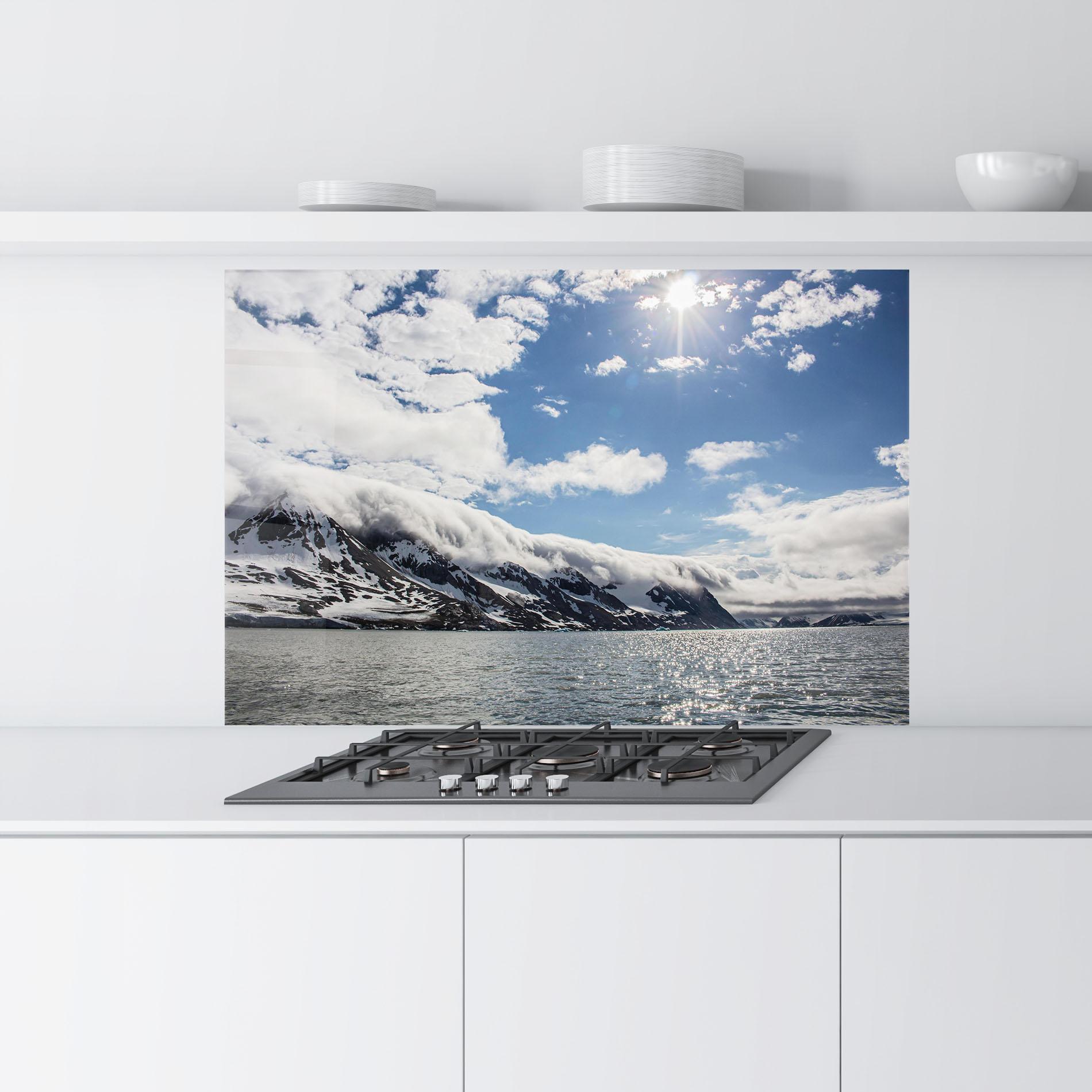 Konyhai üveg hátfal Clouds Over Ice mockup 9