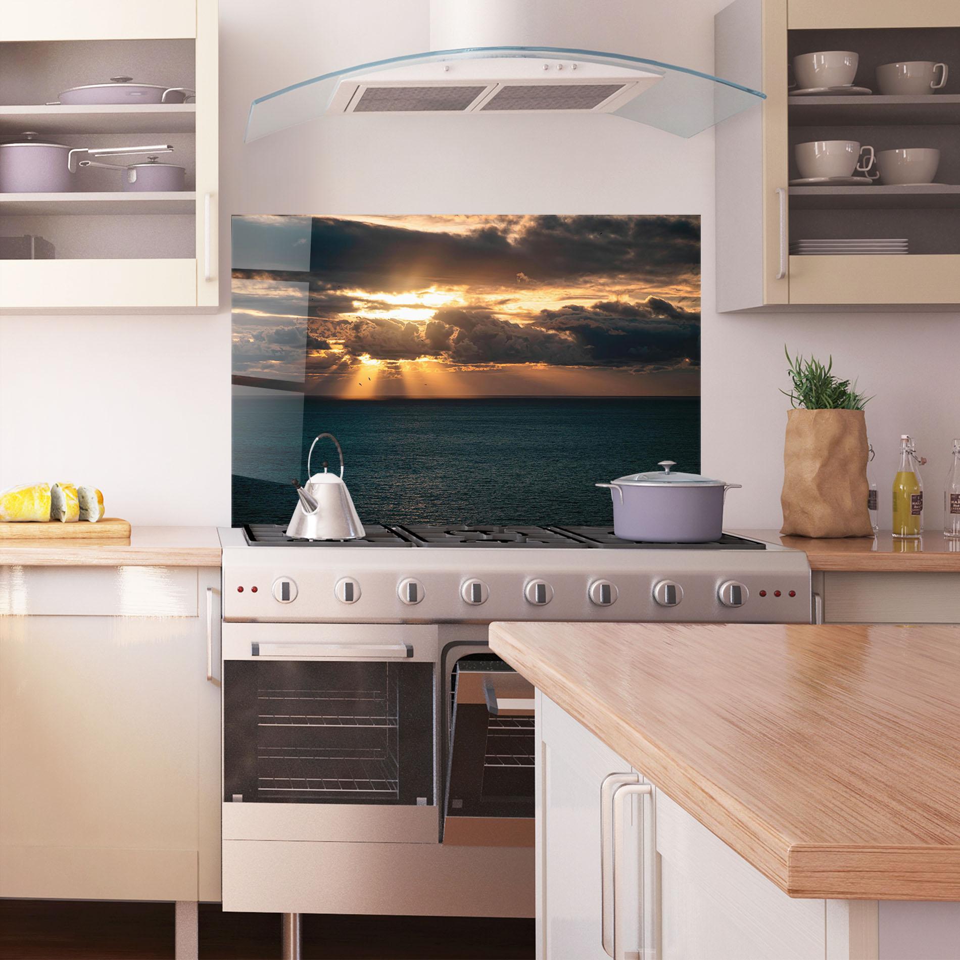 Konyhai üveg hátfal Cloudy Sunrise mockup 1