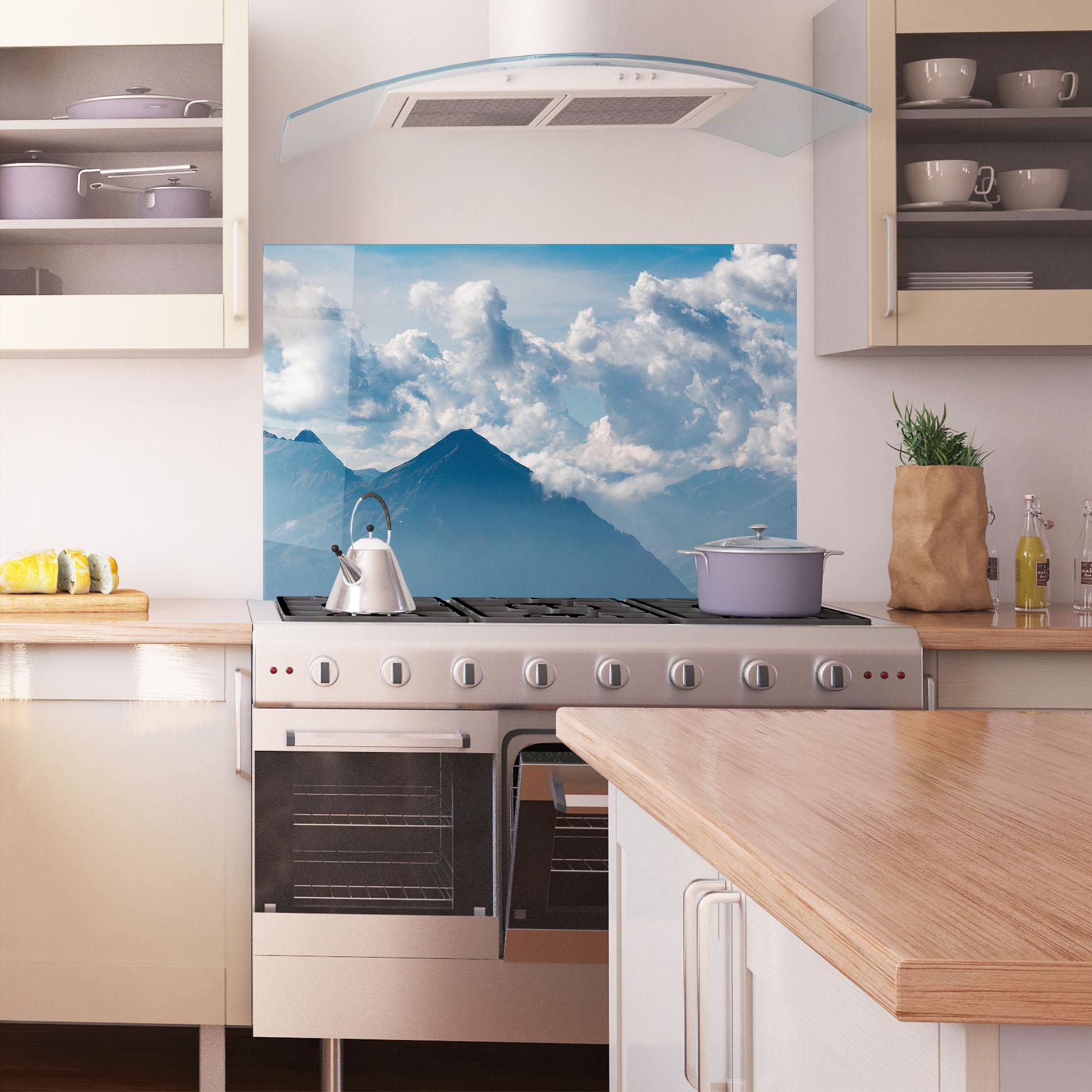 Konyhai üveg hátfal Cloudy View Mountain mockup 1