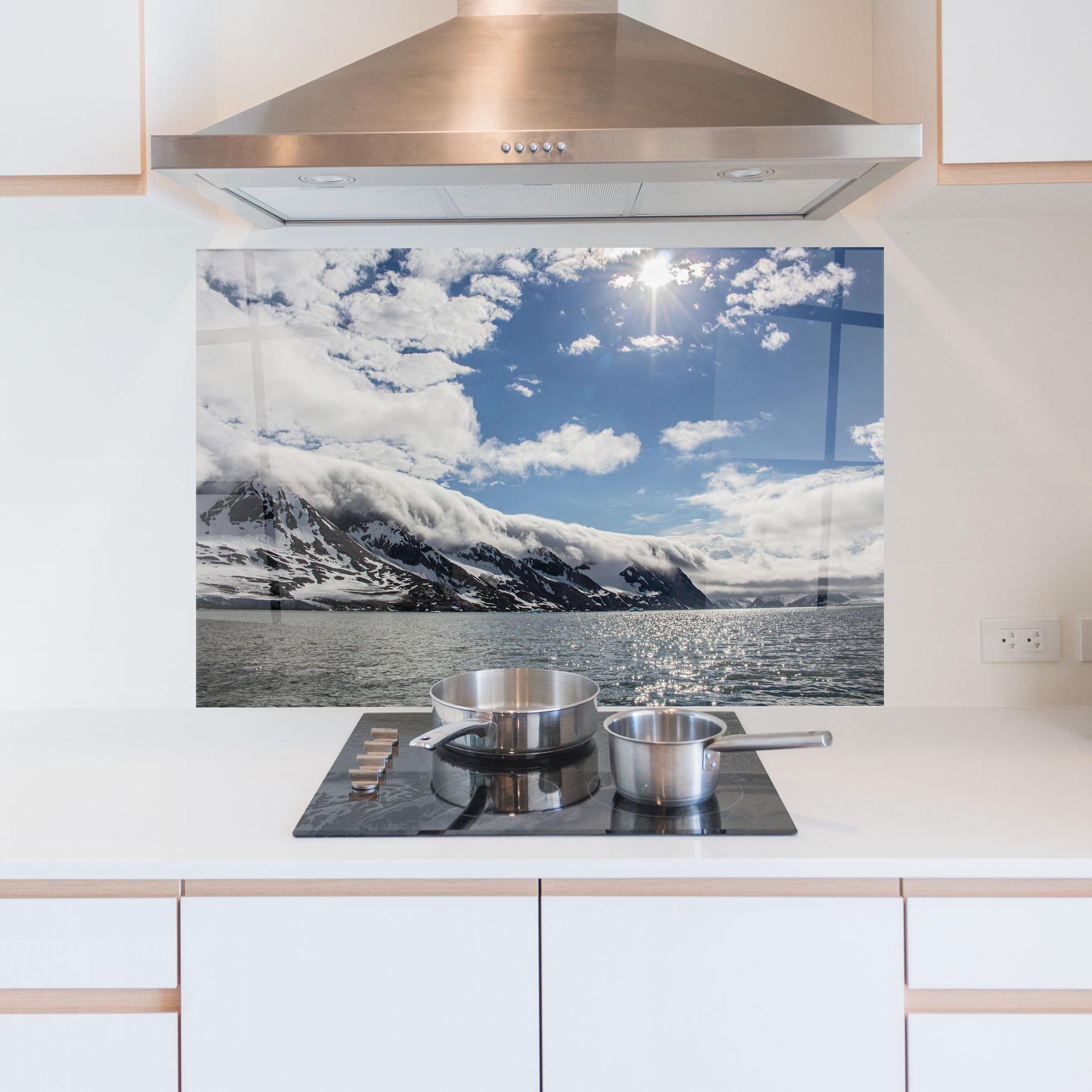 Konyhai üveg hátfal Clouds Over Ice mockup 5