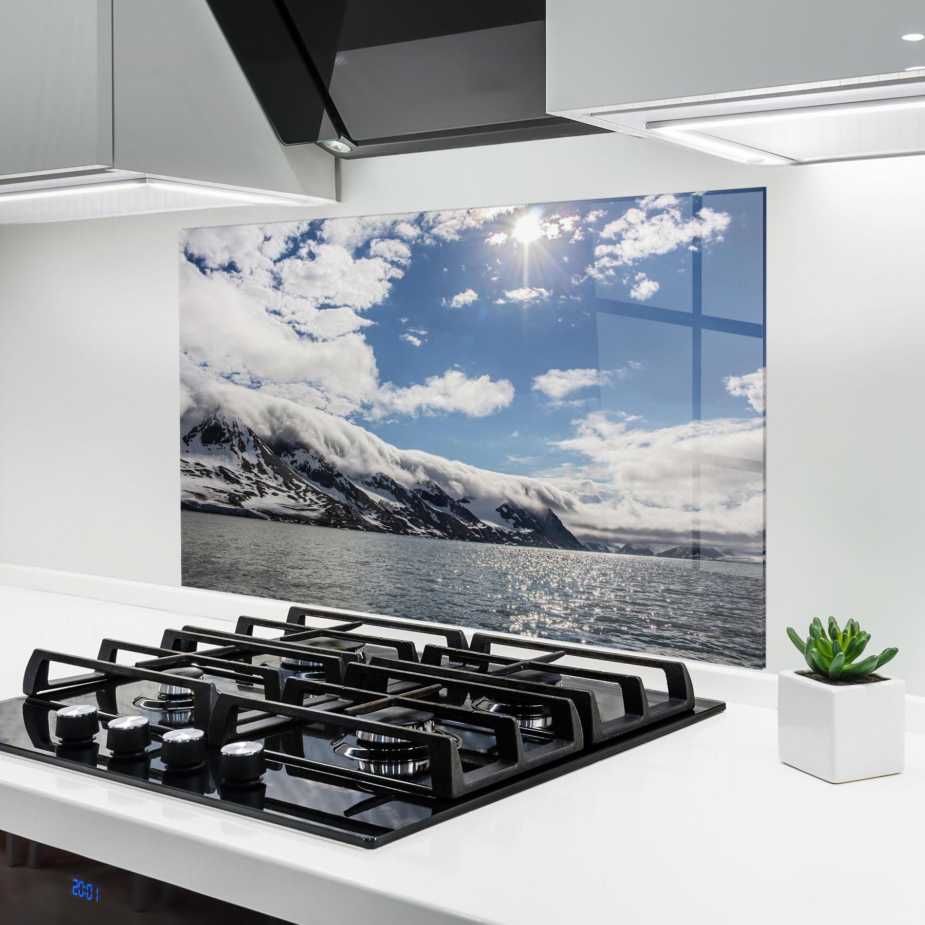 Konyhai üveg hátfal Clouds Over Ice mockup 6