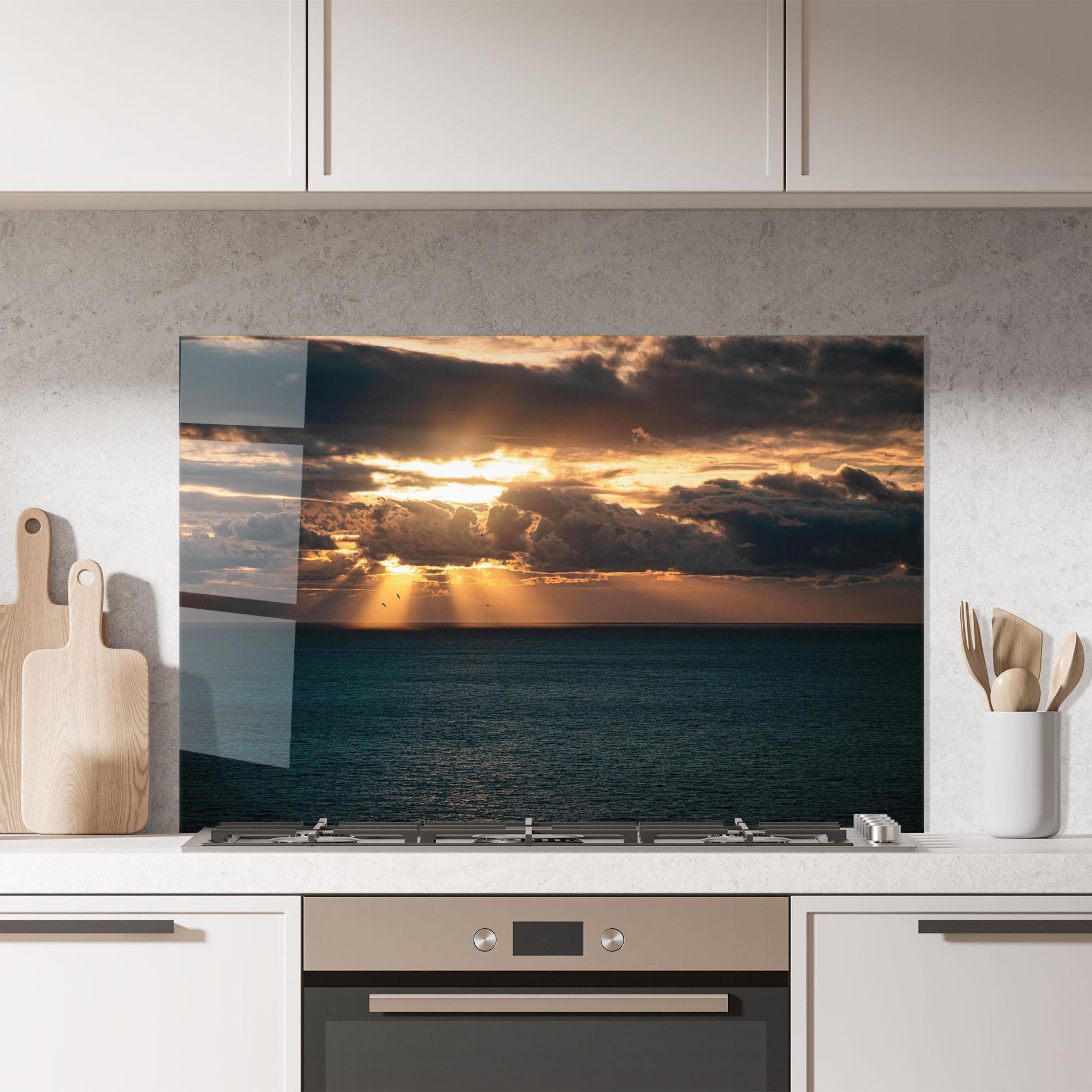 Konyhai üveg hátfal Cloudy Sunrise mockup 7