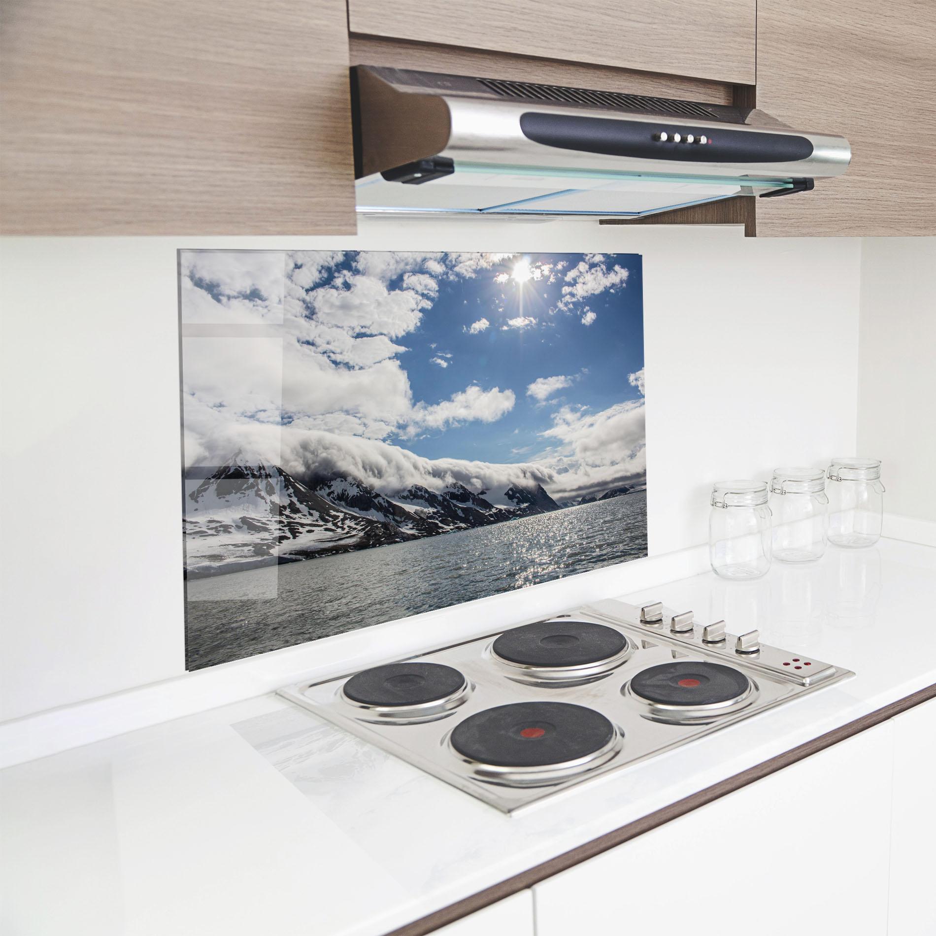 Konyhai üveg hátfal Clouds Over Ice mockup 8