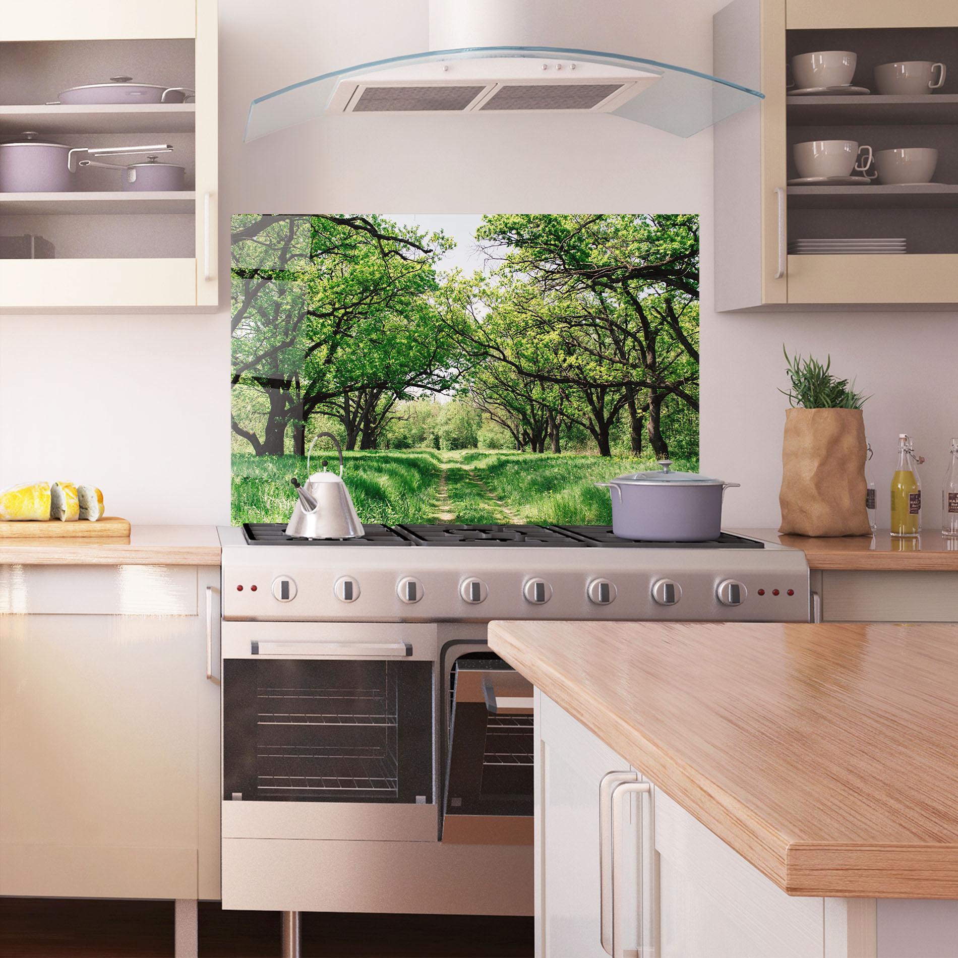 Konyhai üveg hátfal Forest Green Path mockup 1