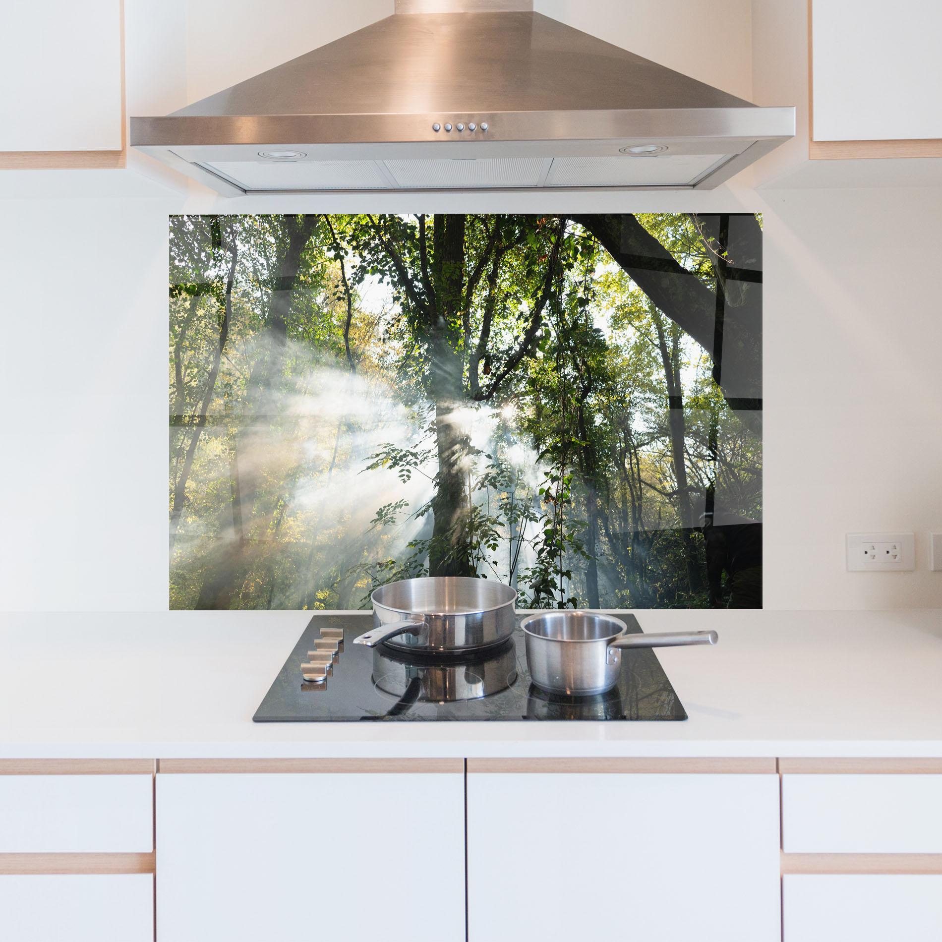 Konyhai üveg hátfal Foggy Light Forest mockup 5