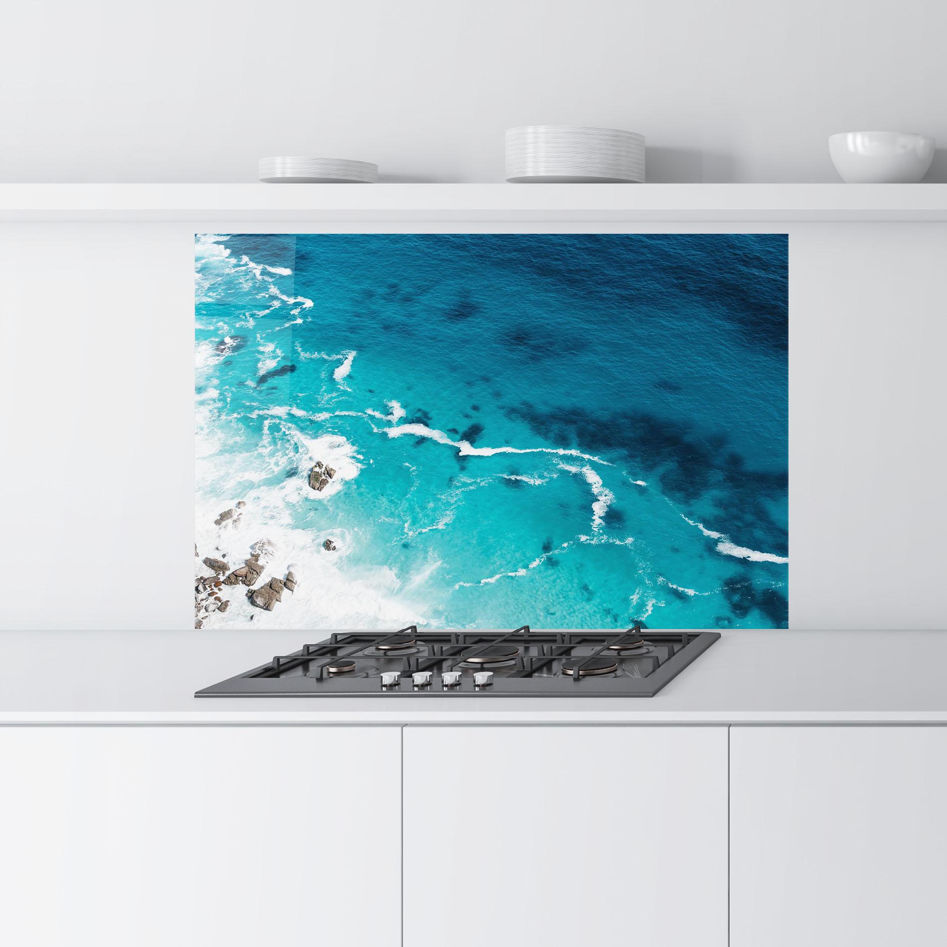 Konyhai üveg hátfal Blue Water Beach mockup 9
