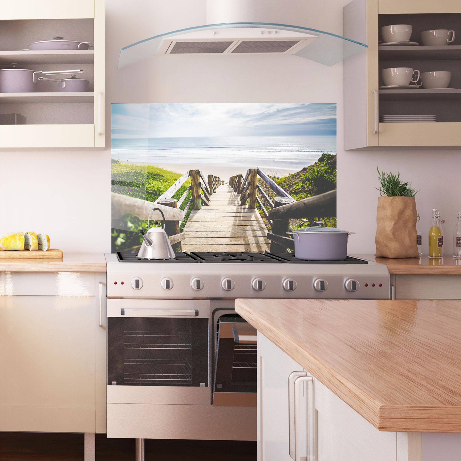 Konyhai üveg hátfal Beach Road mockup 1