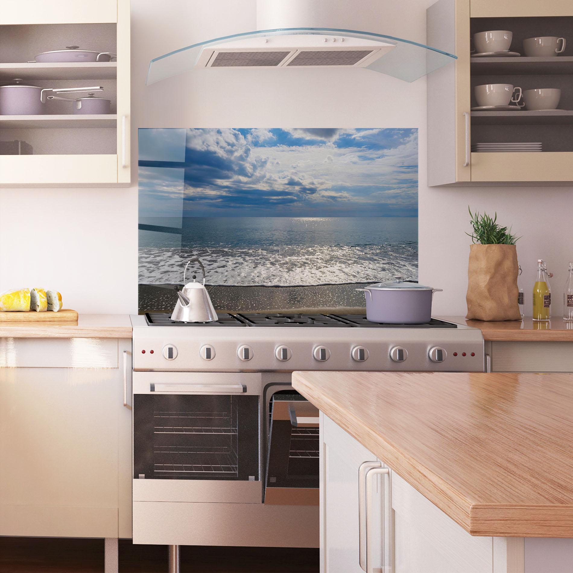 Konyhai üveg hátfal Blue Cream Beach mockup 1