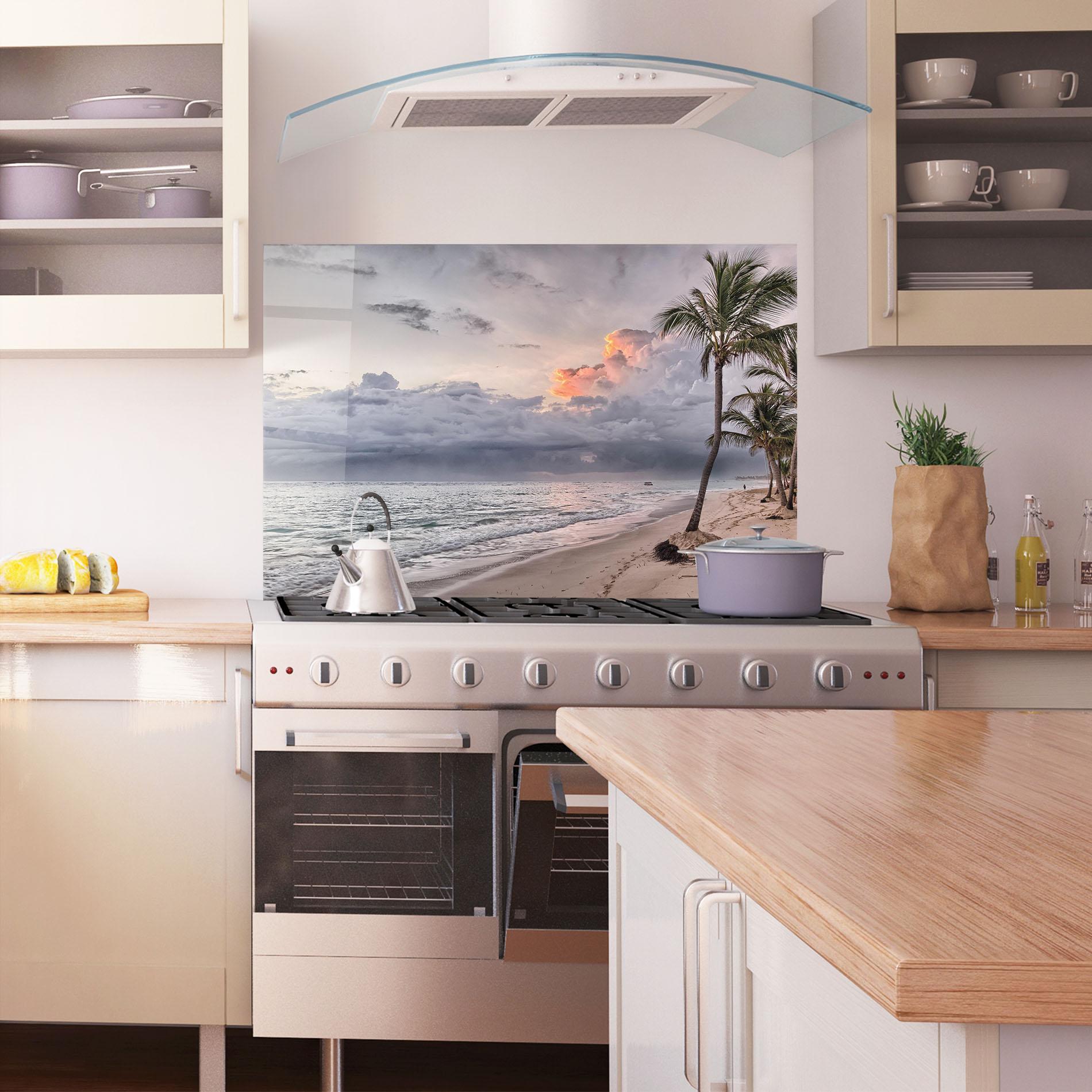 Konyhai üveg hátfal Cloudy Beach mockup 1