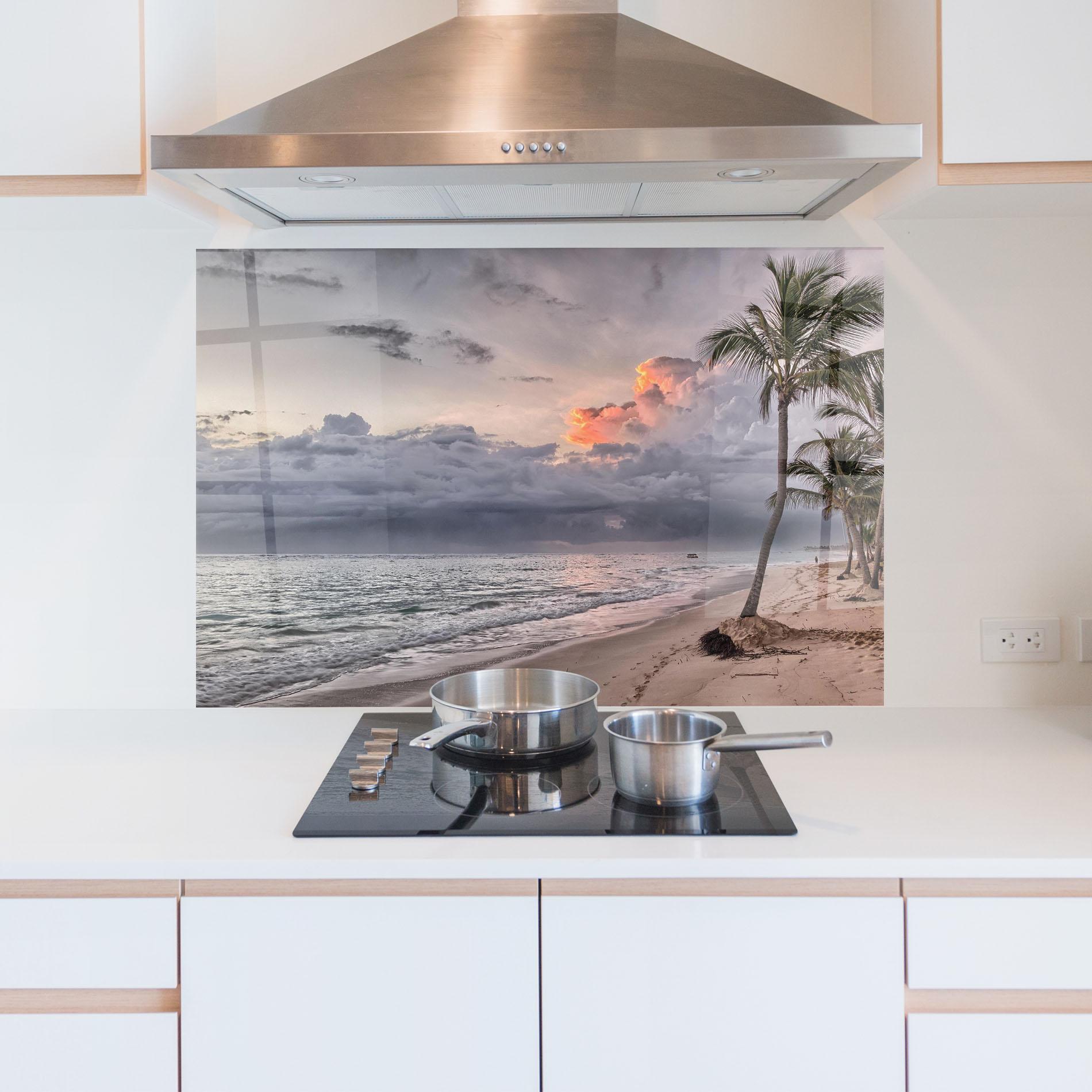 Konyhai üveg hátfal Cloudy Beach mockup 5