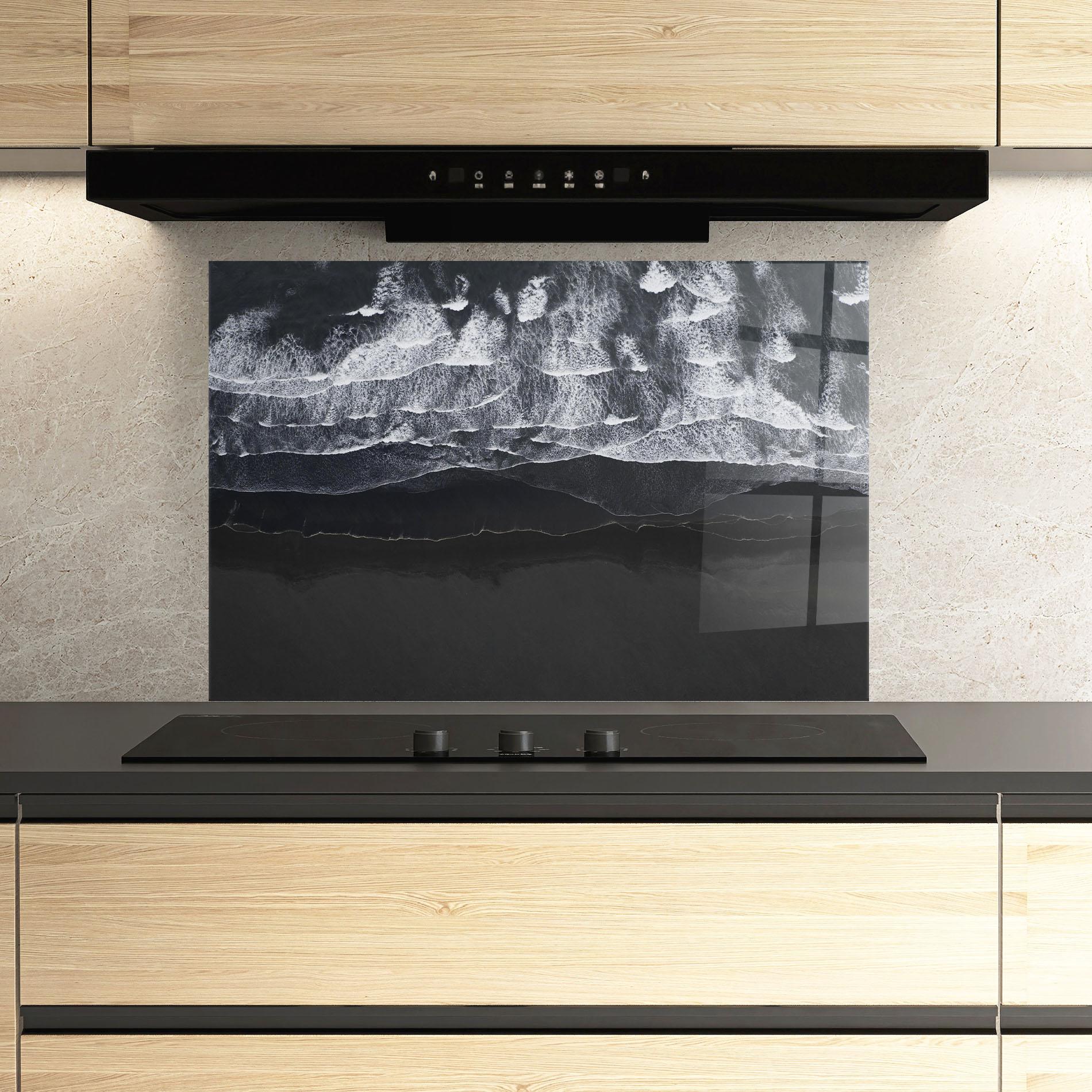 Konyhai üveg hátfal Grey Waves Beach mockup 3