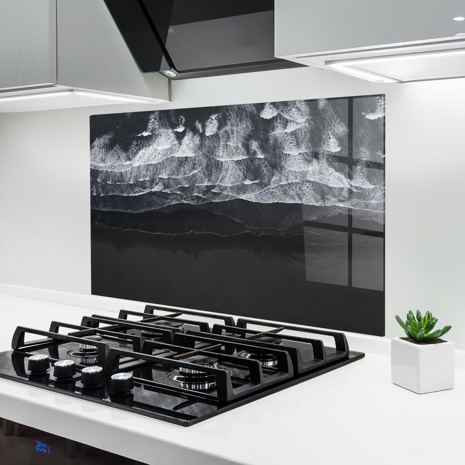 Konyhai üveg hátfal Grey Waves Beach mockup 6