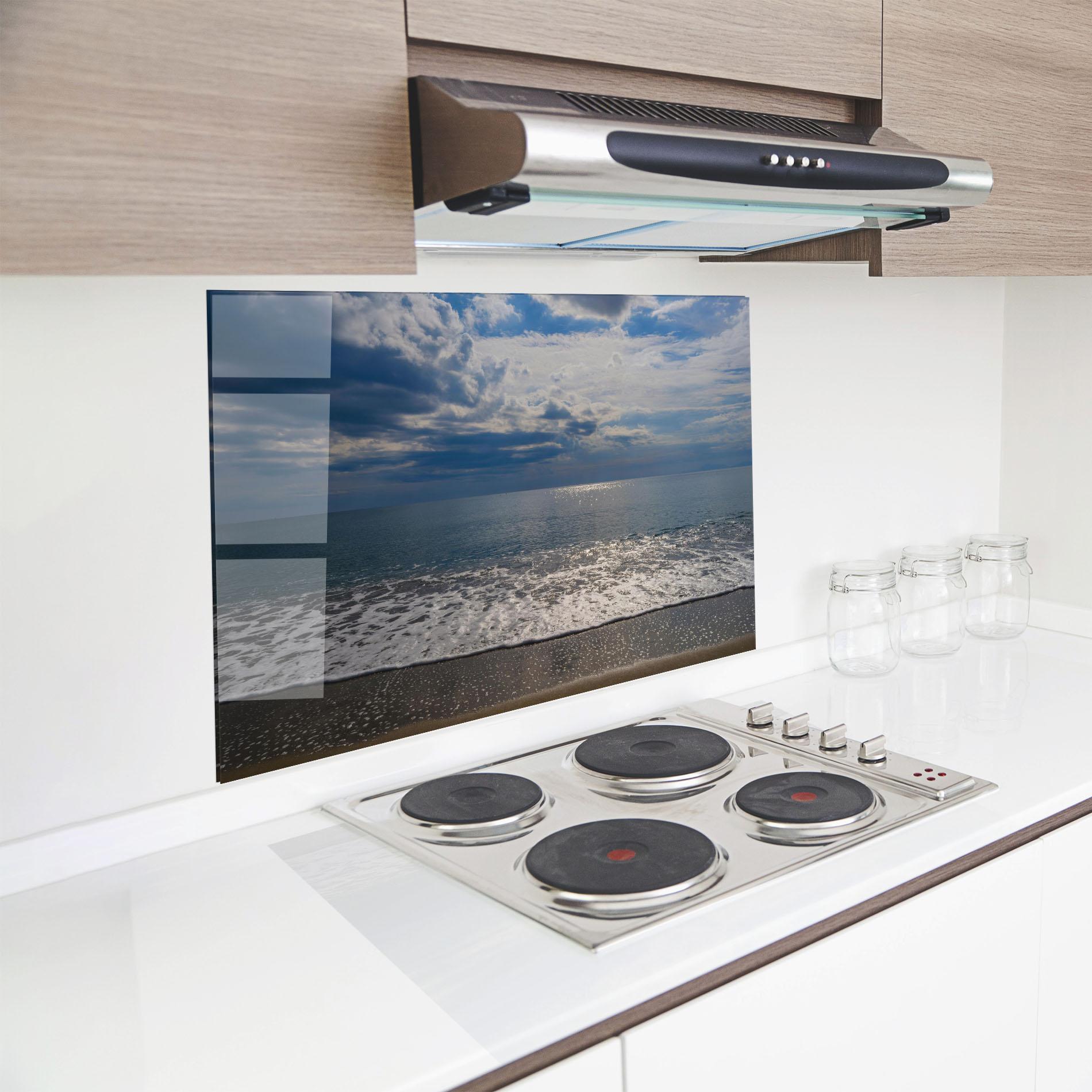 Konyhai üveg hátfal Blue Cream Beach mockup 8