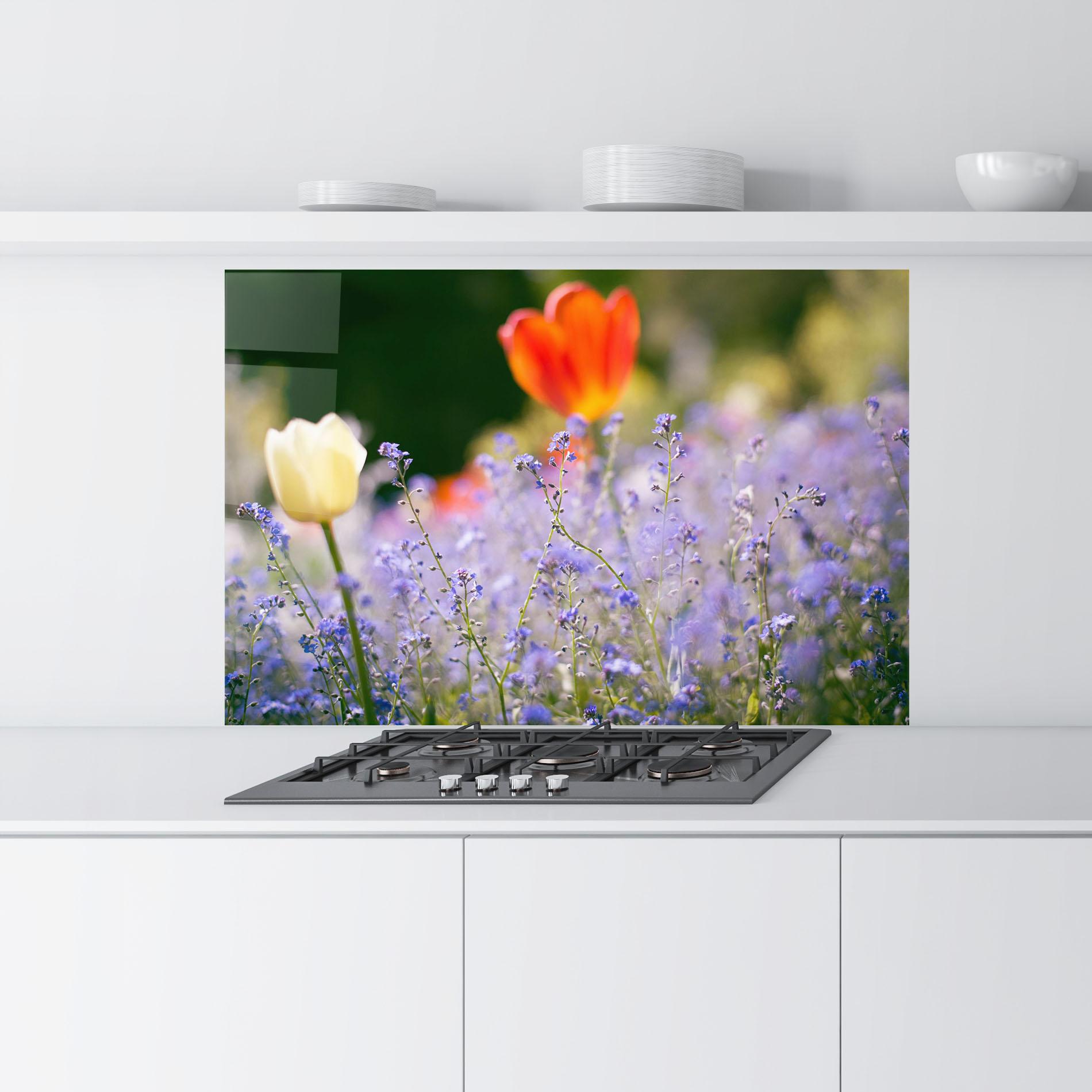 Konyhai üveg hátfal Small Little Spring Flower mockup 9
