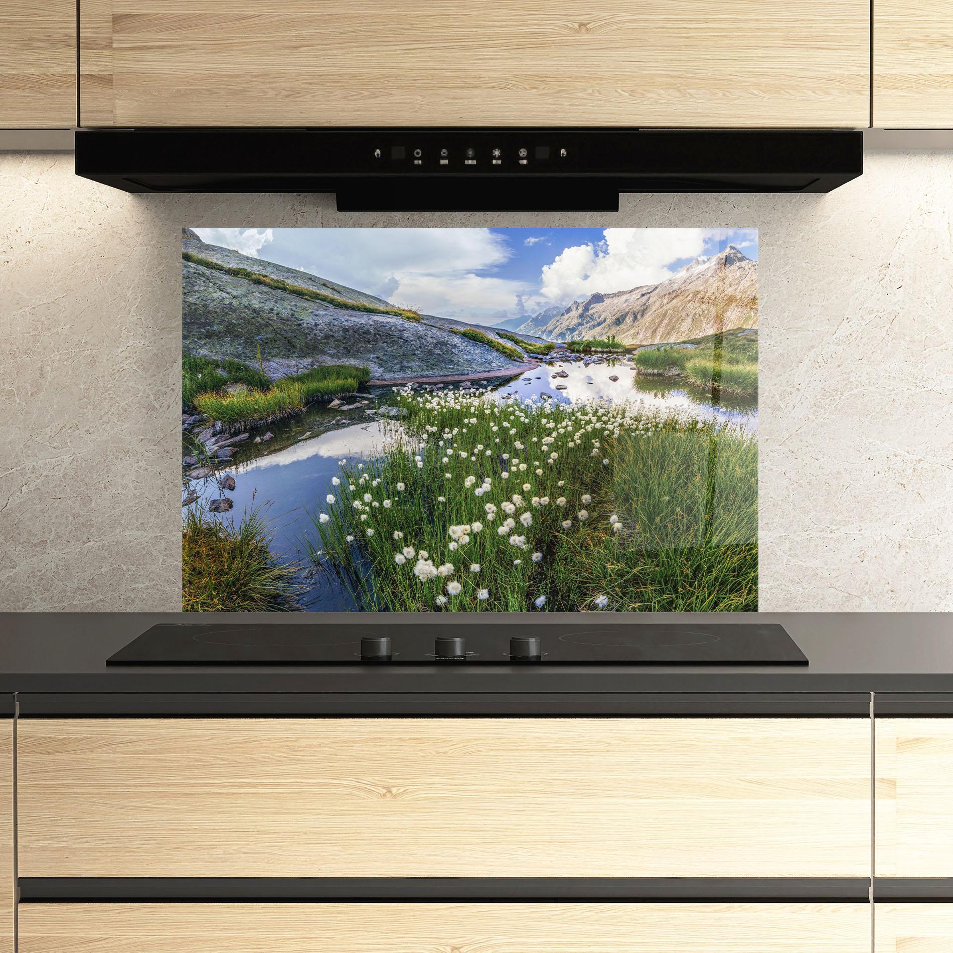 Konyhai üveg hátfal Lake Spring View mockup 3
