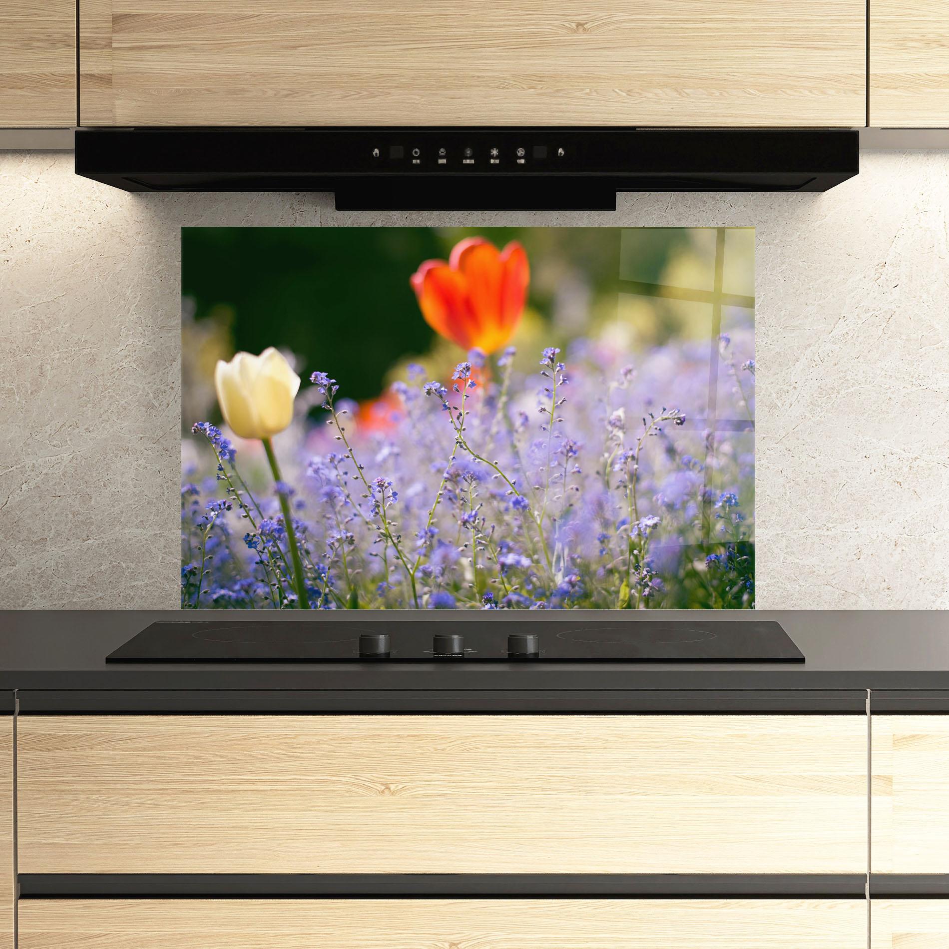 Konyhai üveg hátfal Small Little Spring Flower mockup 3