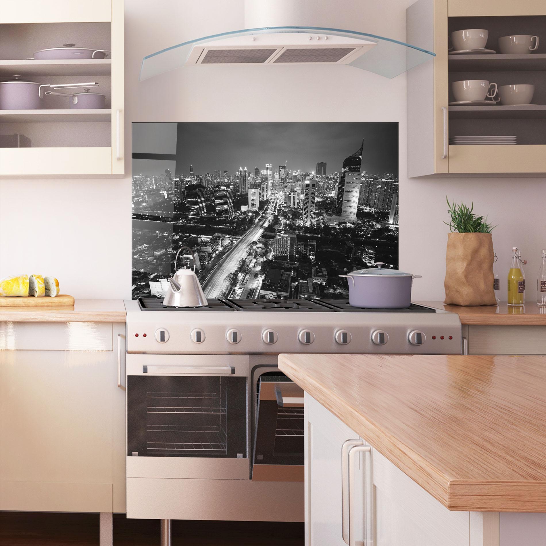 Konyhai üveg hátfal Grey Lights City mockup 1