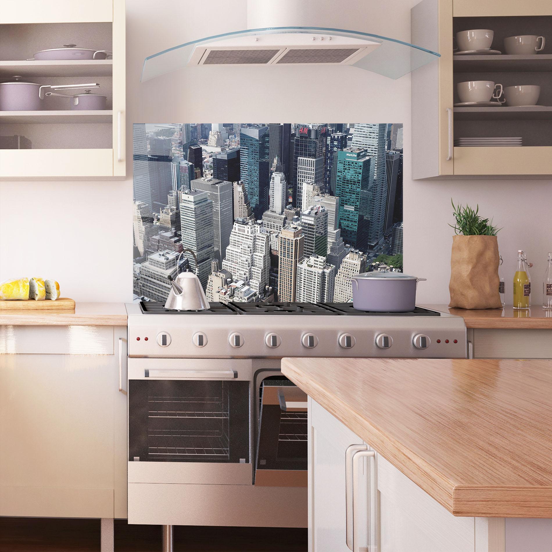 Konyhai üveg hátfal High Tower Buildings mockup 1