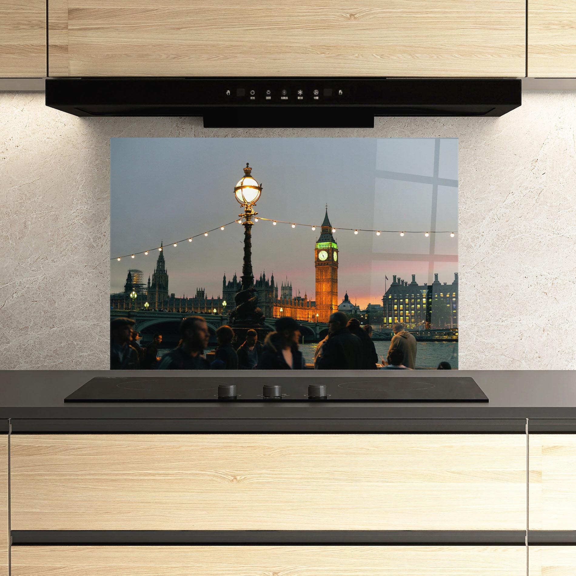 Konyhai üveg hátfal Clock Lights mockup 3