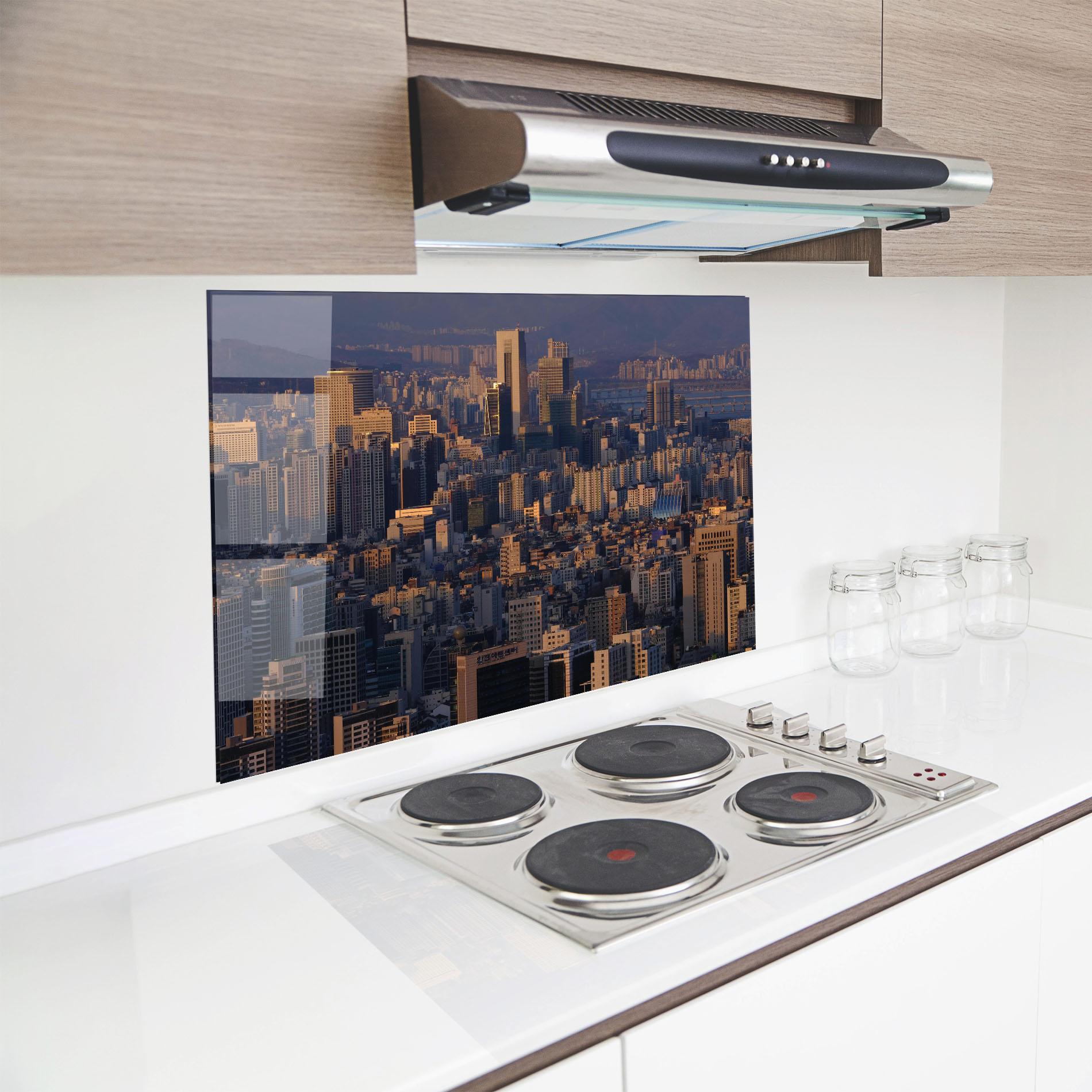 Konyhai üveg hátfal Big City mockup 8