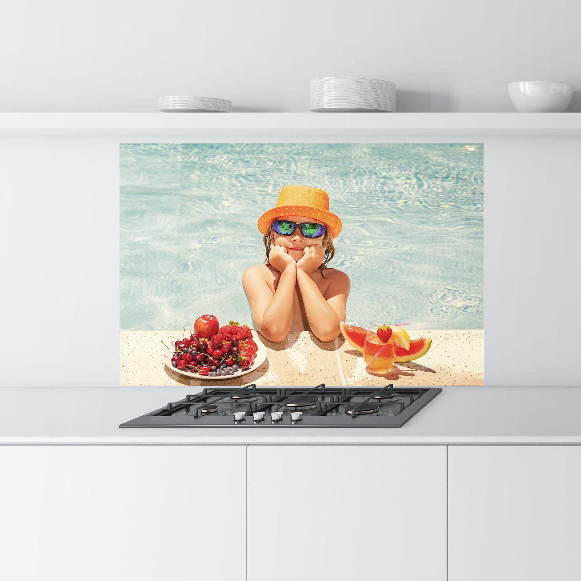 Konyhai üveg hátfal Child Swimming mockup 9