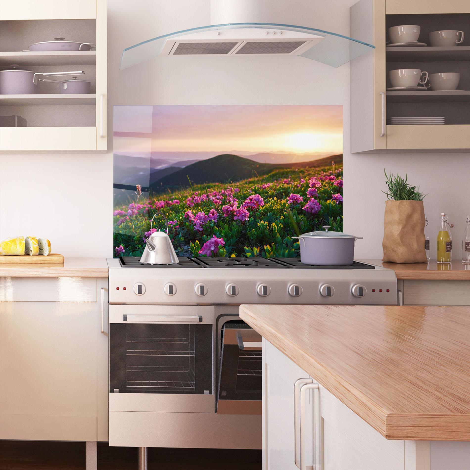 Konyhai üveg hátfal Purple Summer Flowers mockup 1
