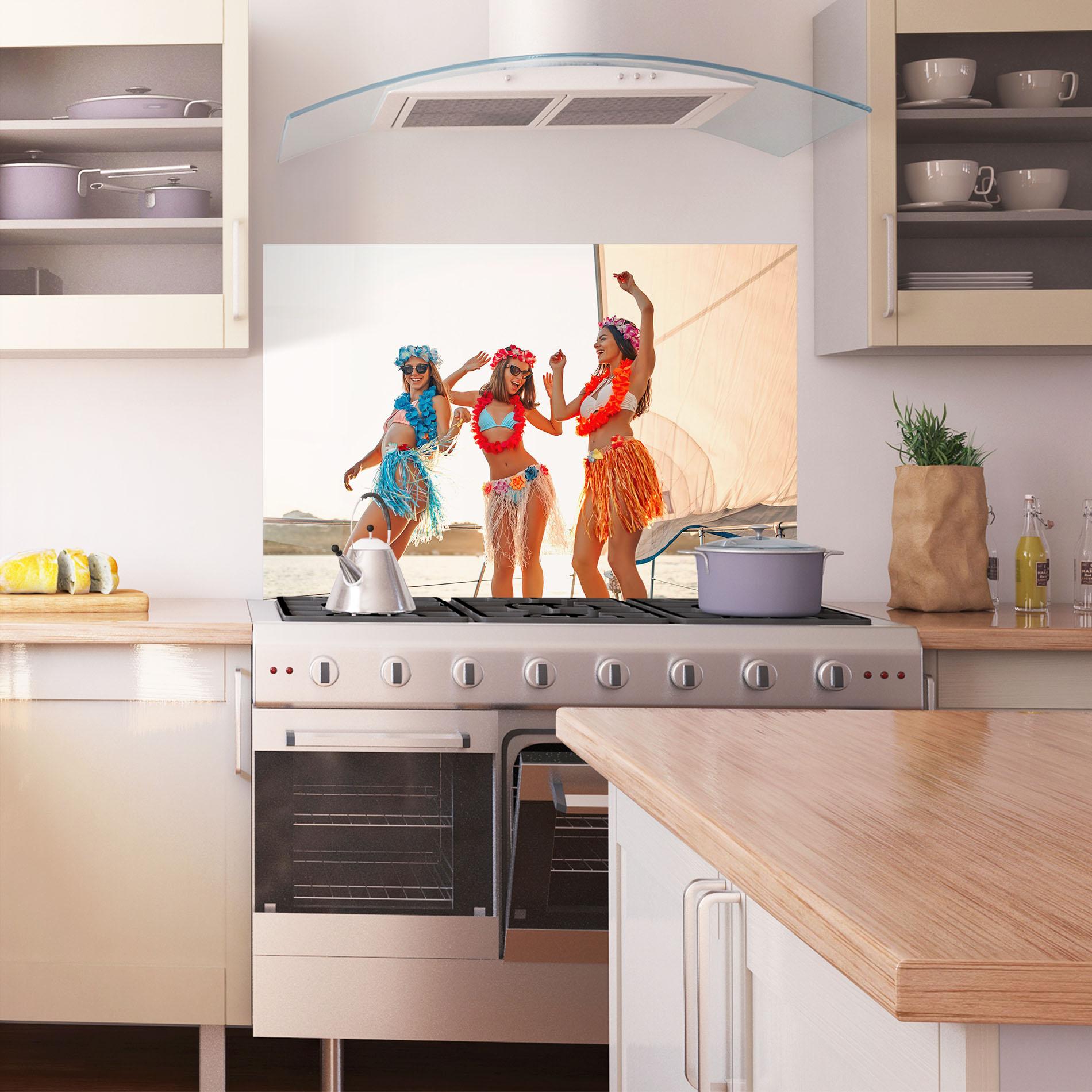 Konyhai üveg hátfal Summer Party mockup 1