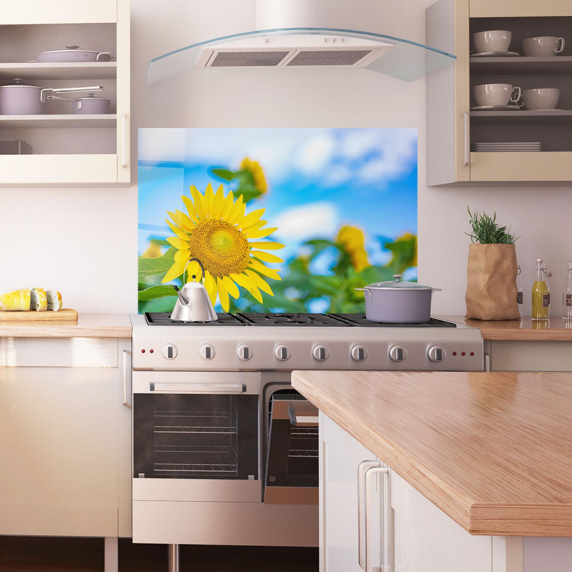 Konyhai üveg hátfal Sunflower Sky mockup 1