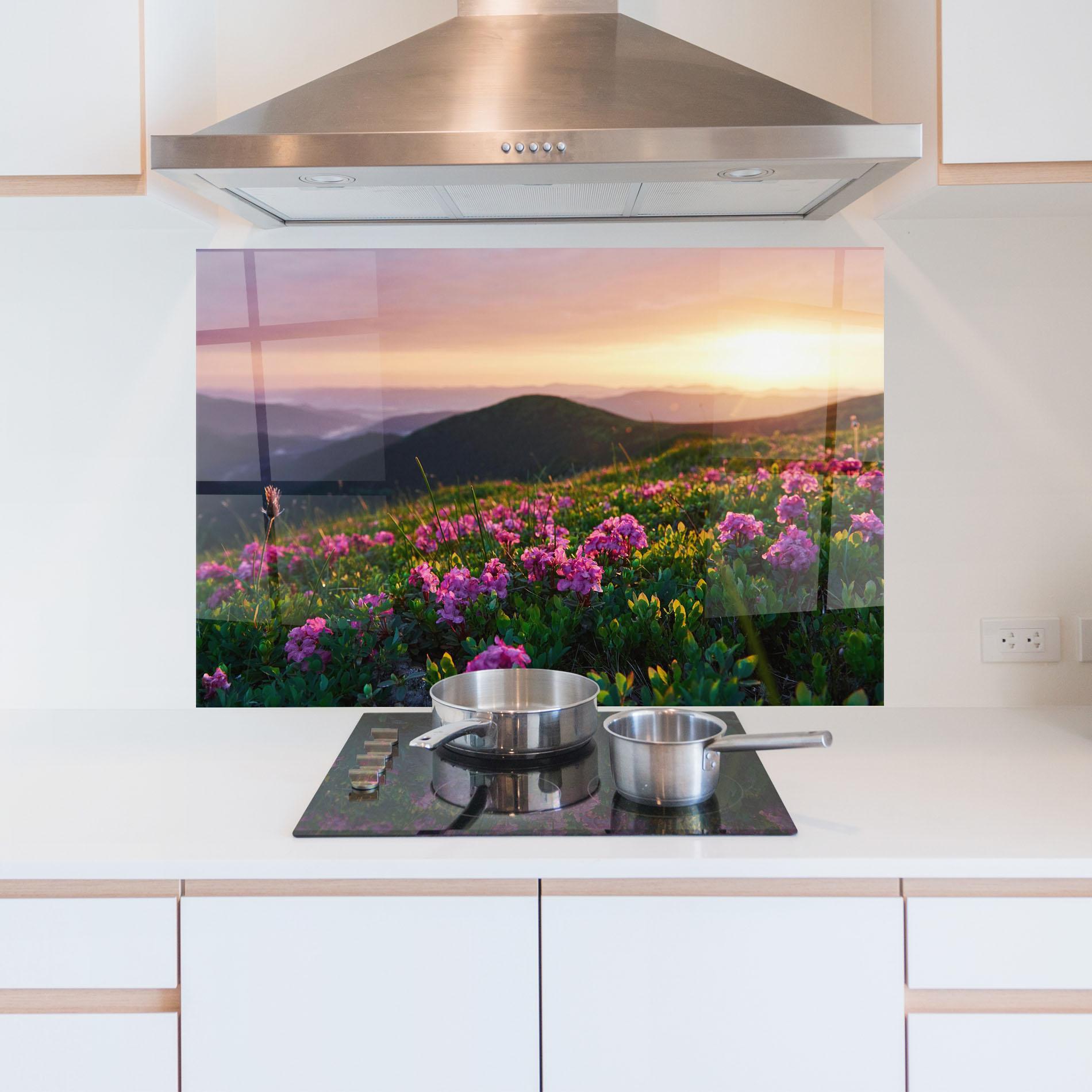 Konyhai üveg hátfal Purple Summer Flowers mockup 5