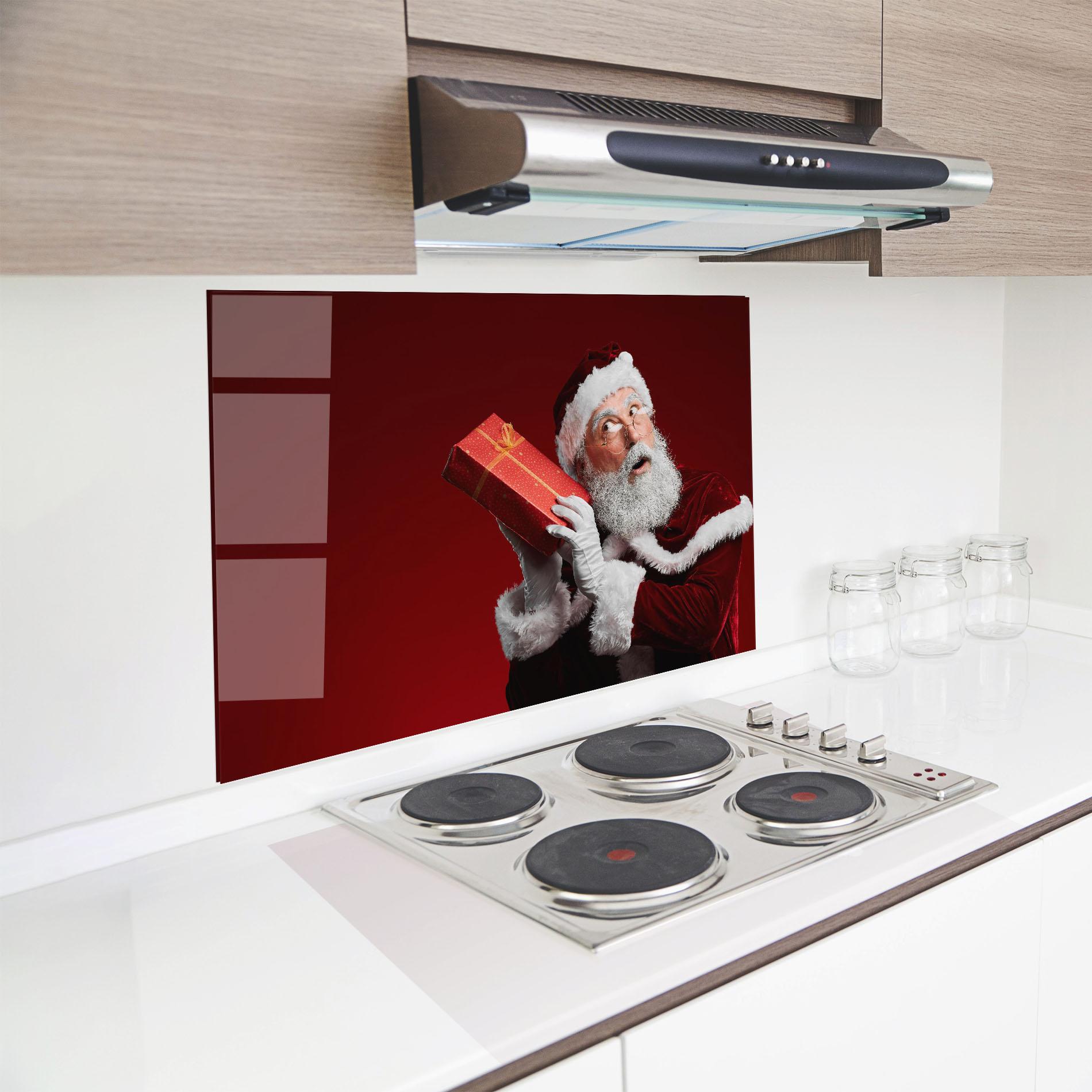 Konyhai üveg hátfal Santa Holding Present mockup 8