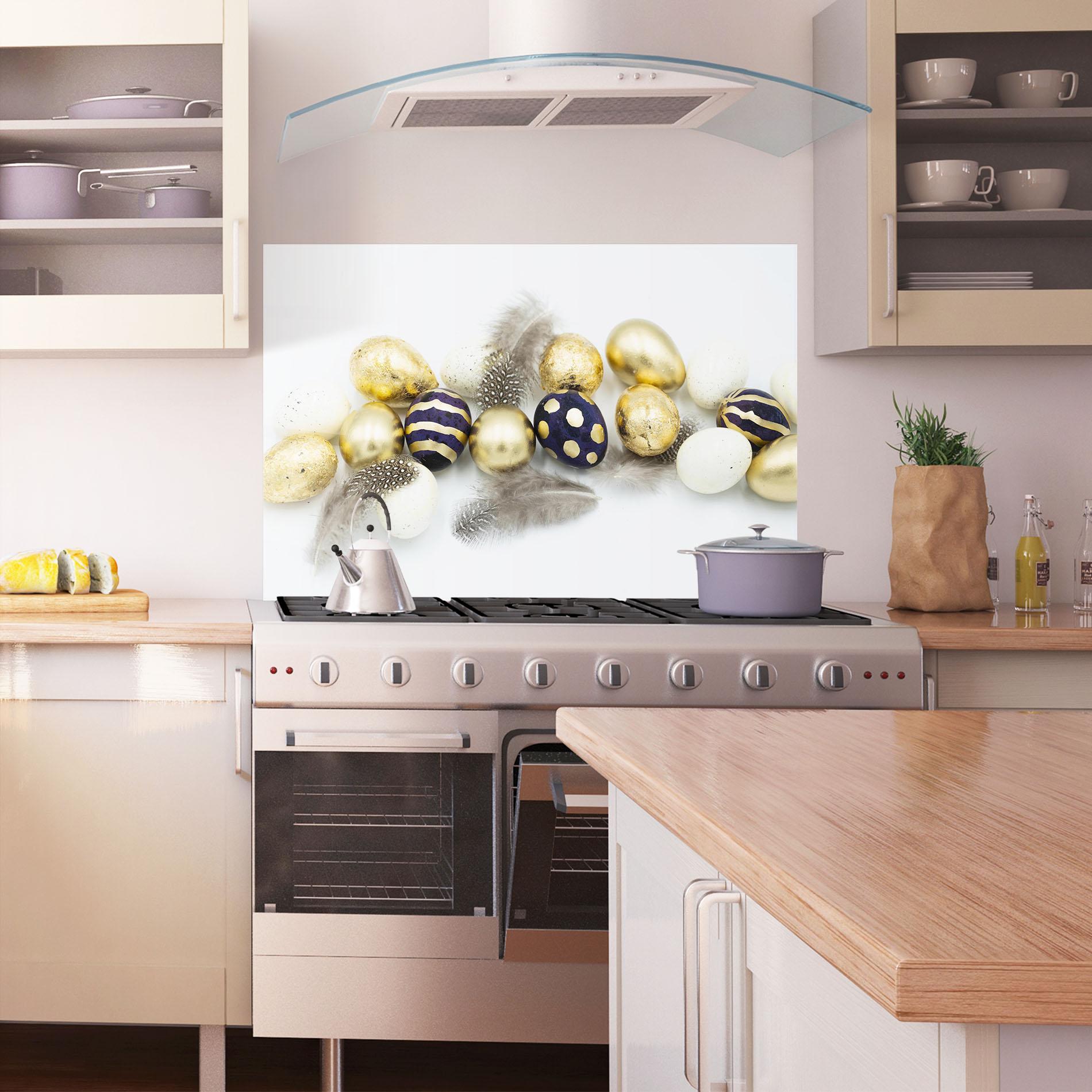 Konyhai üveg hátfal Golden Black Eggs mockup 1