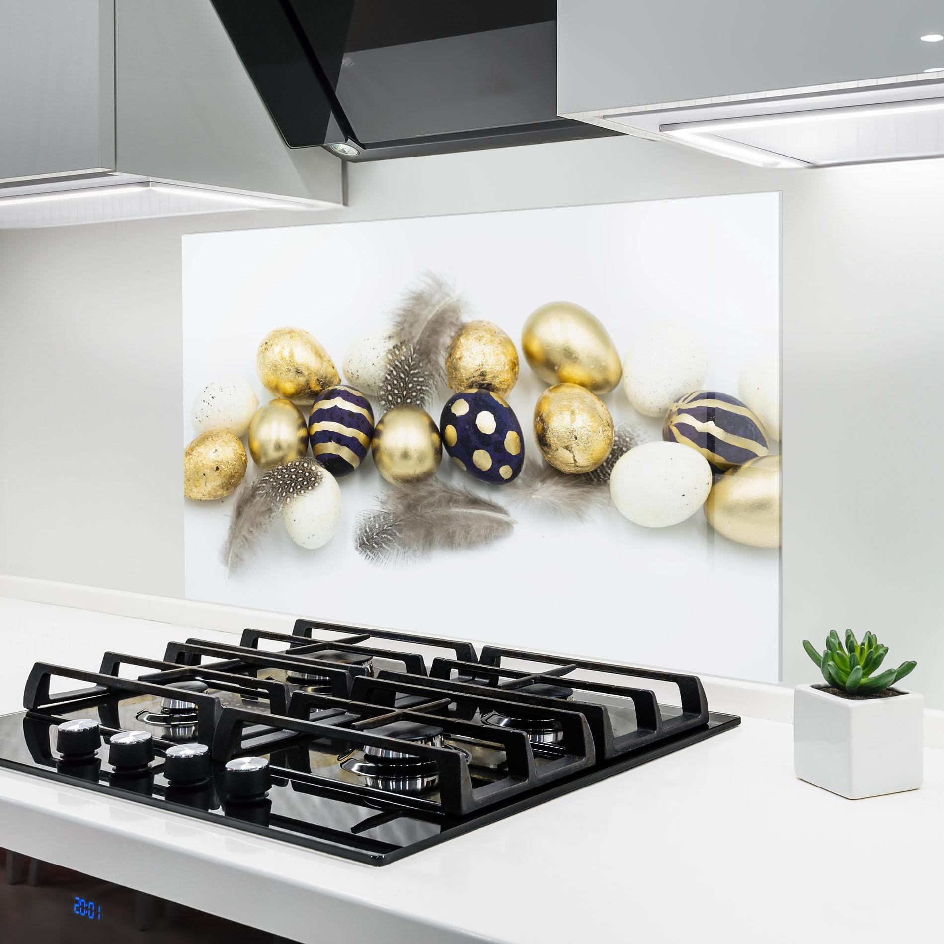 Konyhai üveg hátfal Golden Black Eggs mockup 6