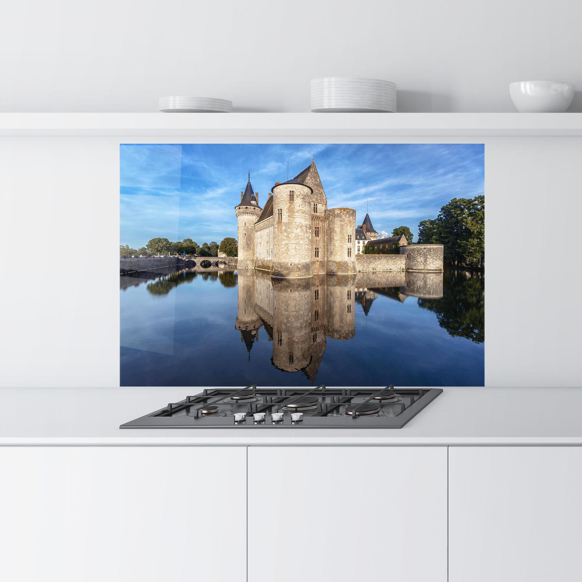 Konyhai üveg hátfal Castle Chateau De Sullysurloire mockup 9