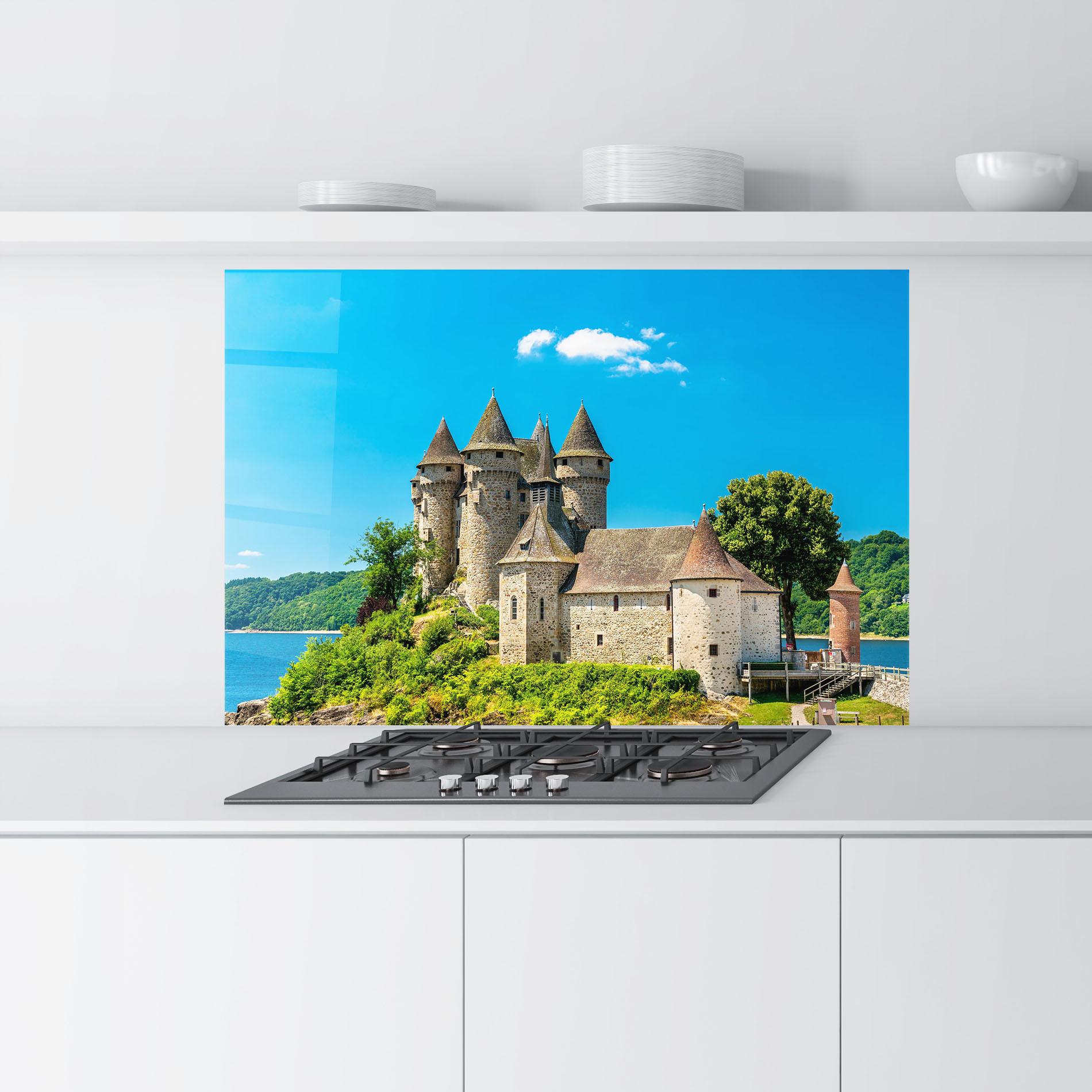 Konyhai üveg hátfal Medieval Castle France mockup 9