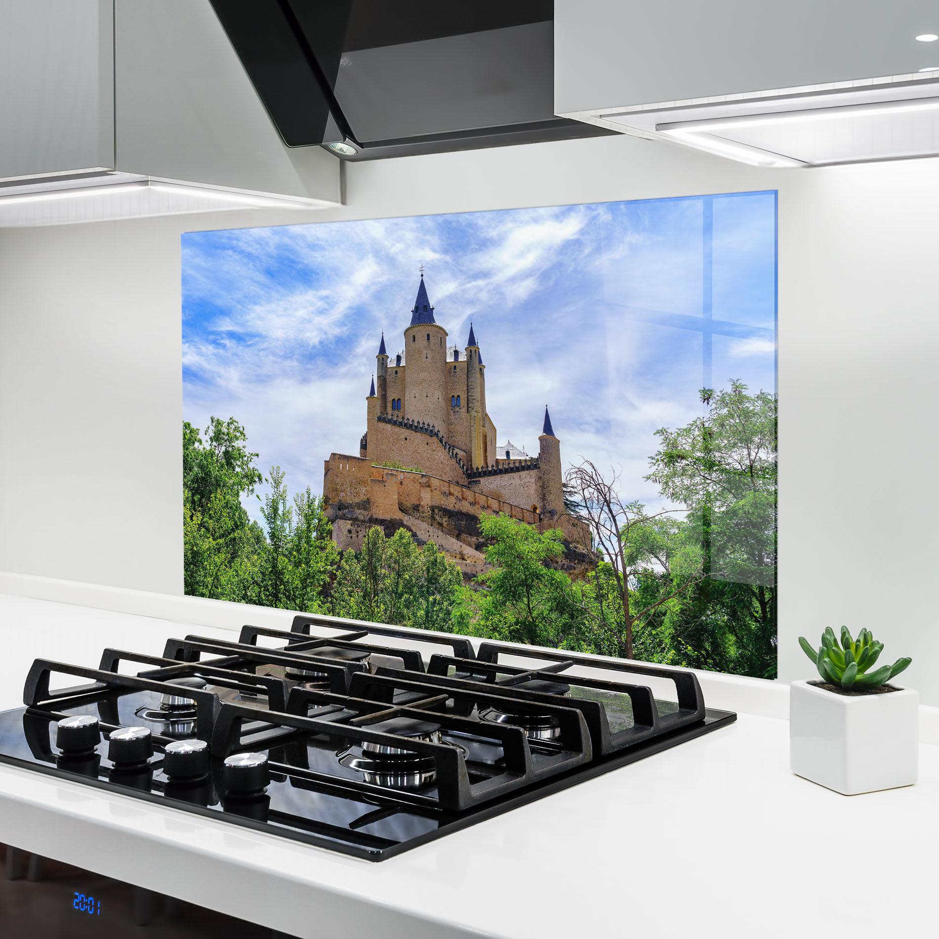 Konyhai üveg hátfal Castle Alcazar mockup 6