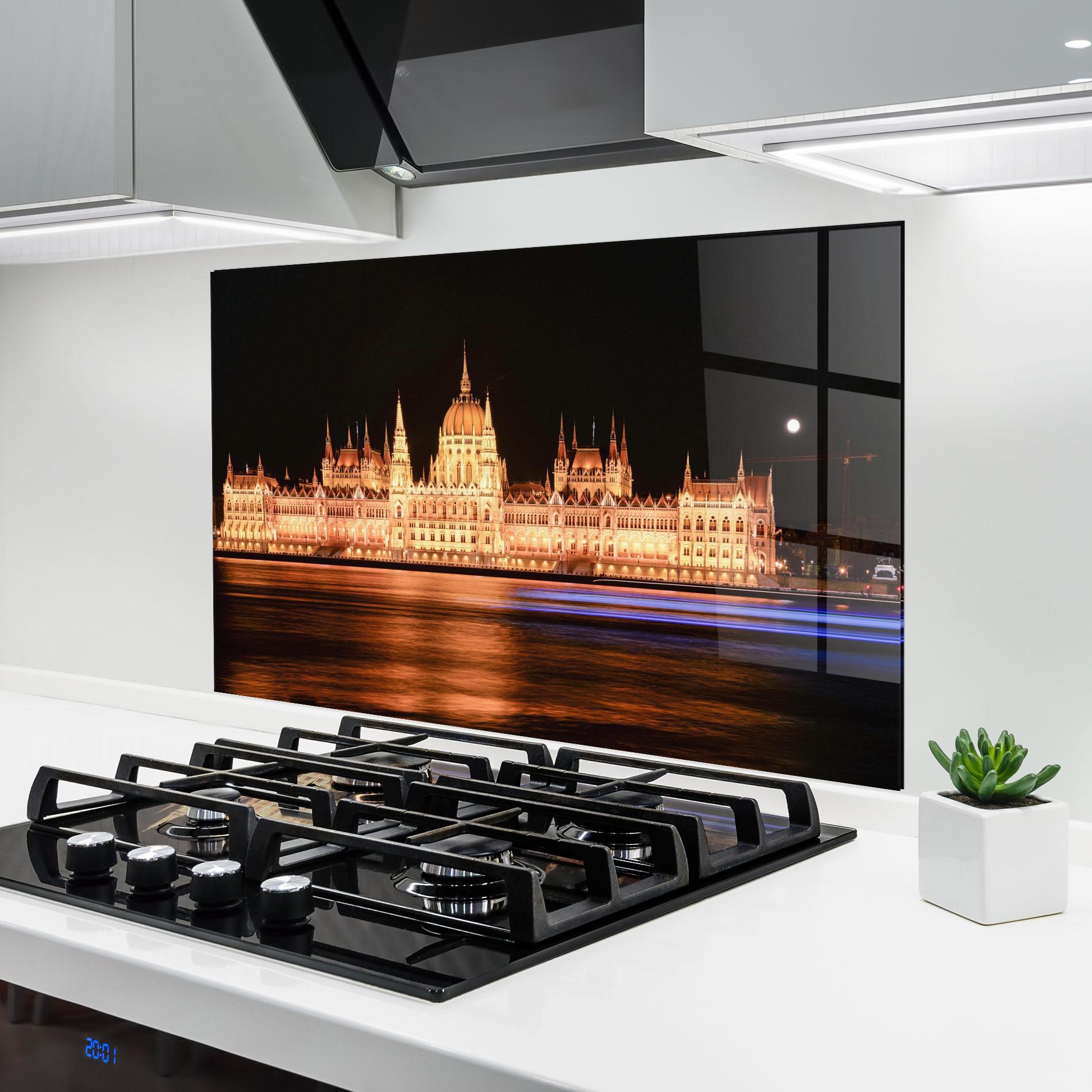 Konyhai üveg hátfal Night Reflection mockup 6