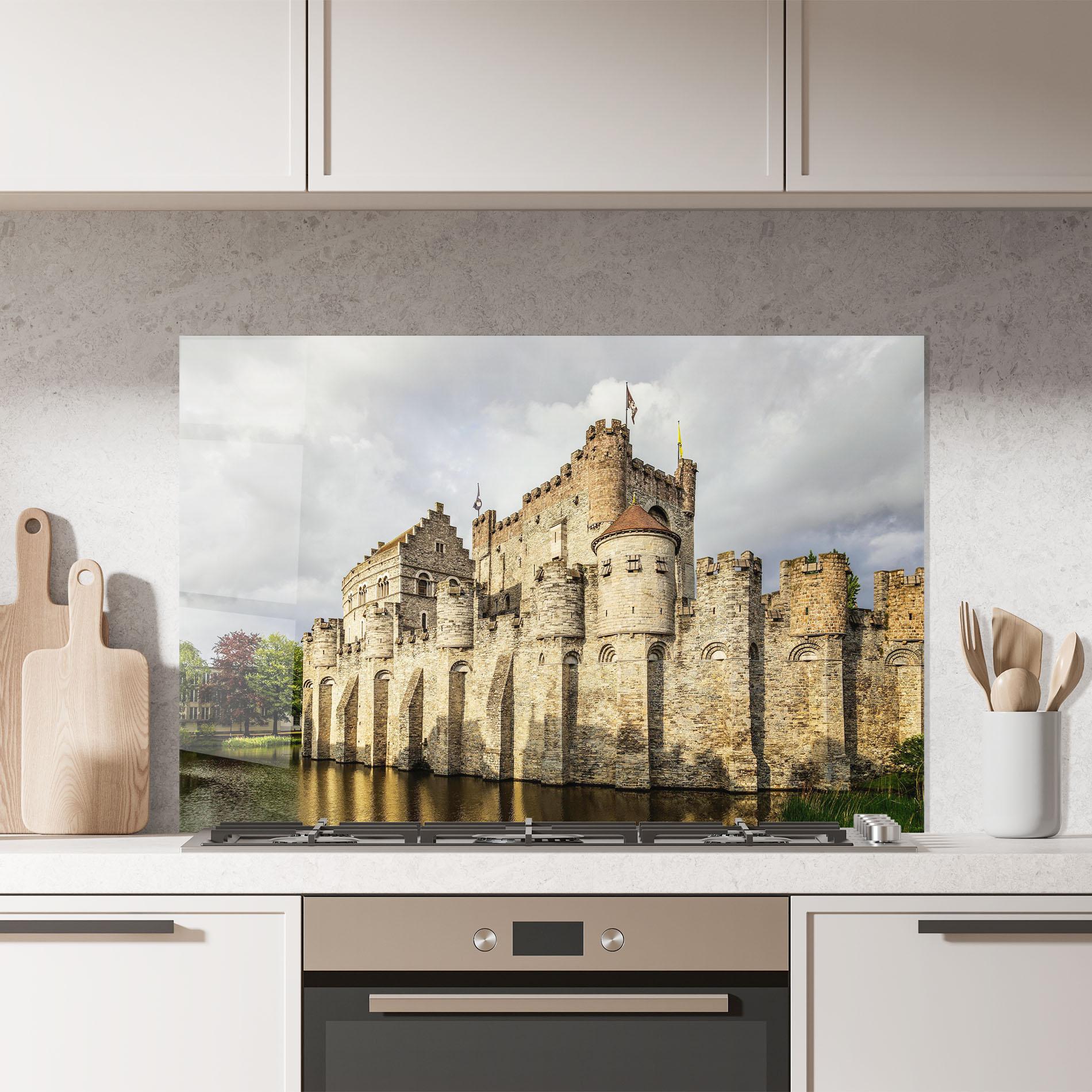 Konyhai üveg hátfal Medieval Castle Belgium mockup 7
