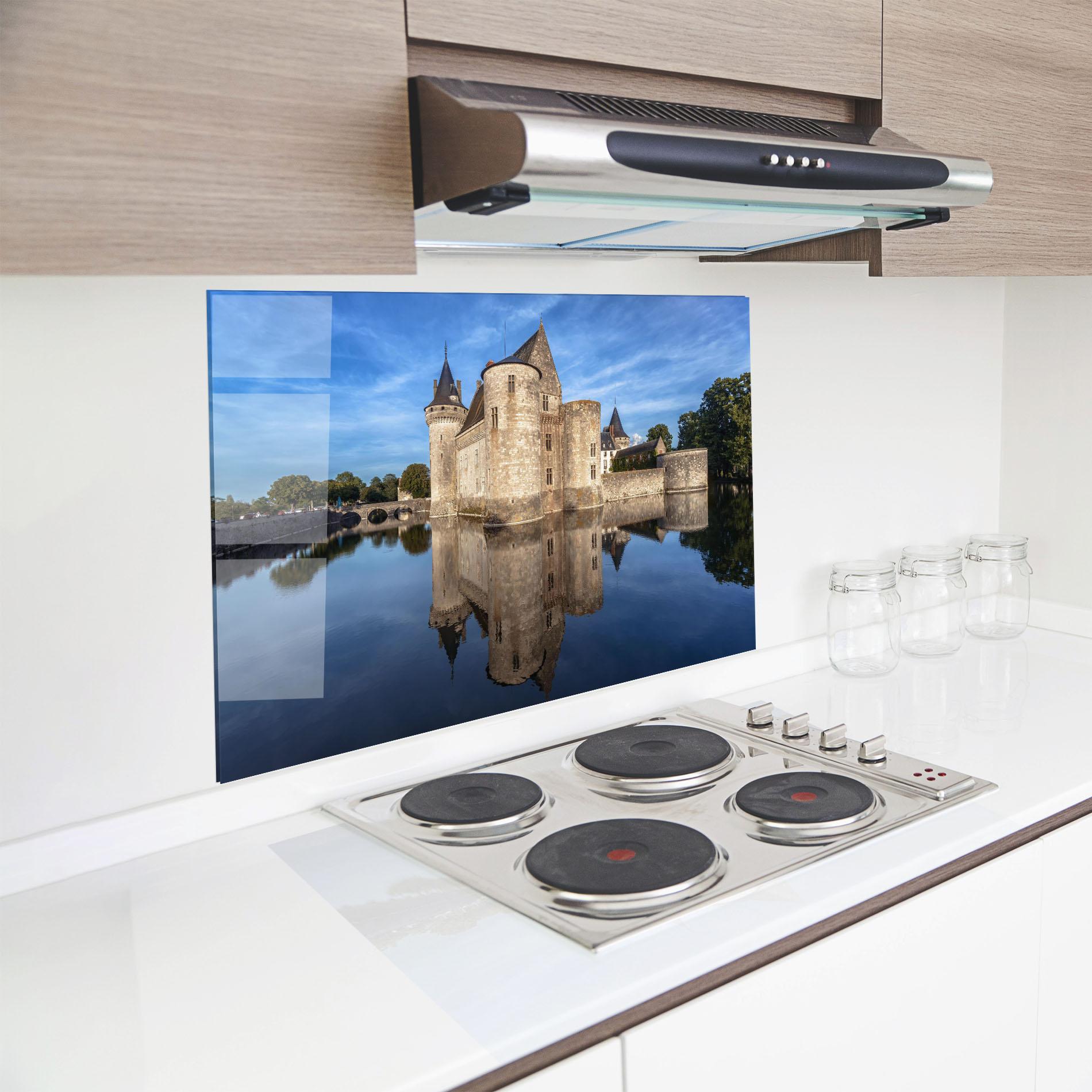 Konyhai üveg hátfal Castle Chateau De Sullysurloire mockup 8